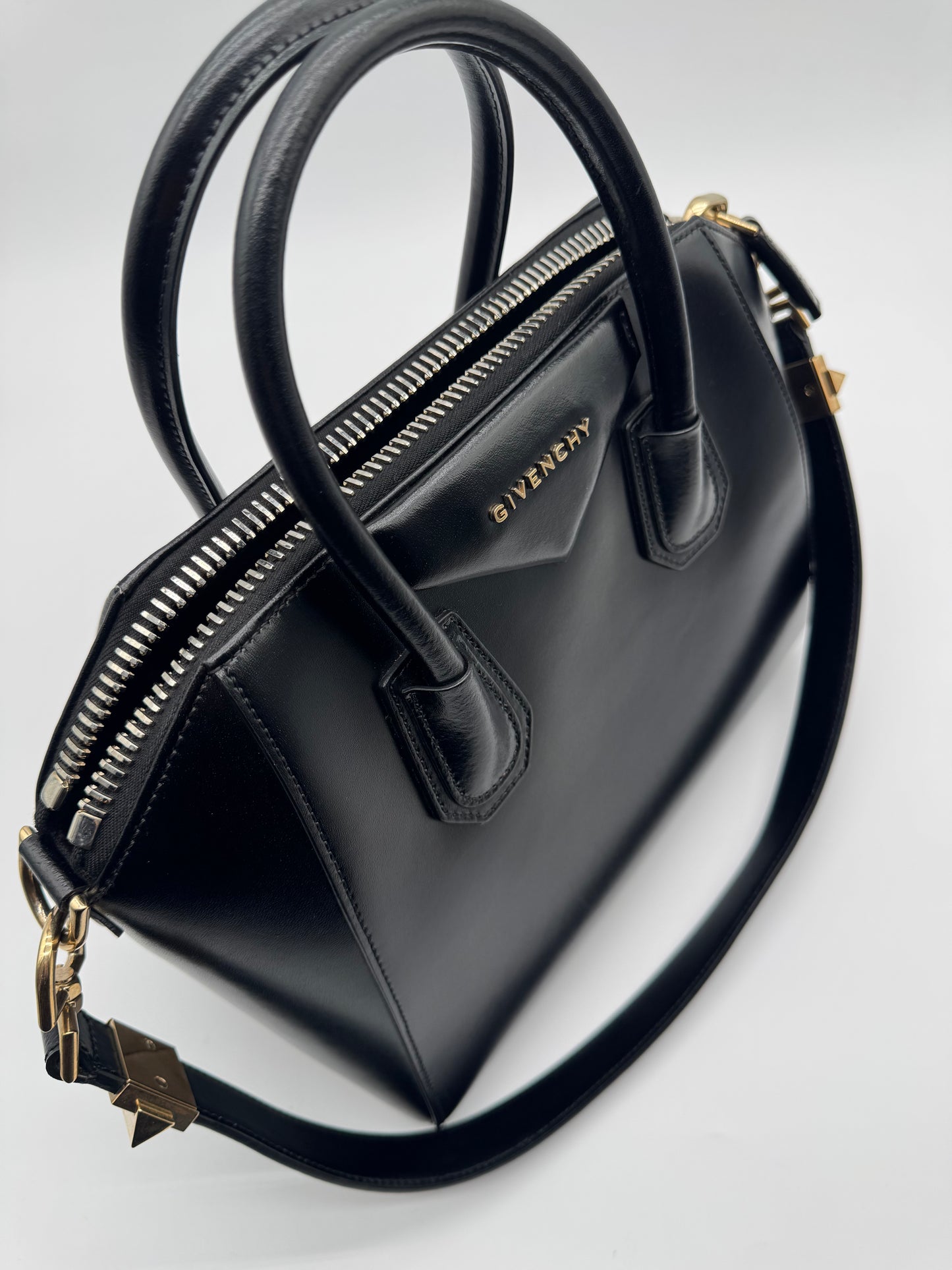GIVENCHY ANTIGONA SMALL LAMBSKIN TOTE