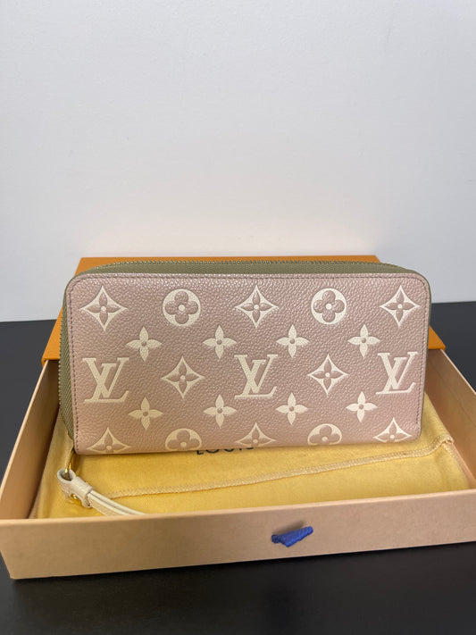 LOUIS VUITTON SPRING IN THE CITY ZIPPY WALLET