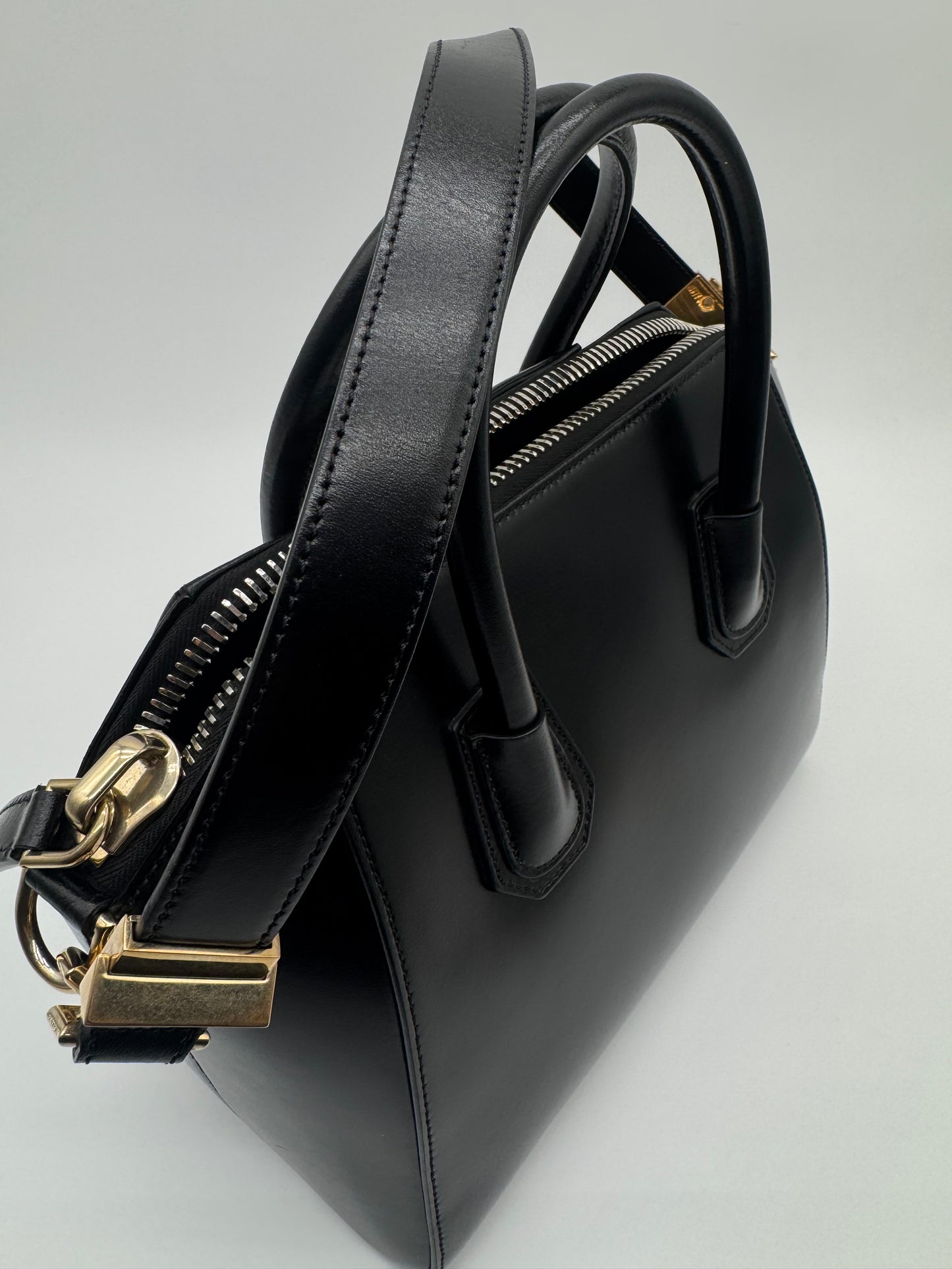 GIVENCHY ANTIGONA SMALL LAMBSKIN TOTE