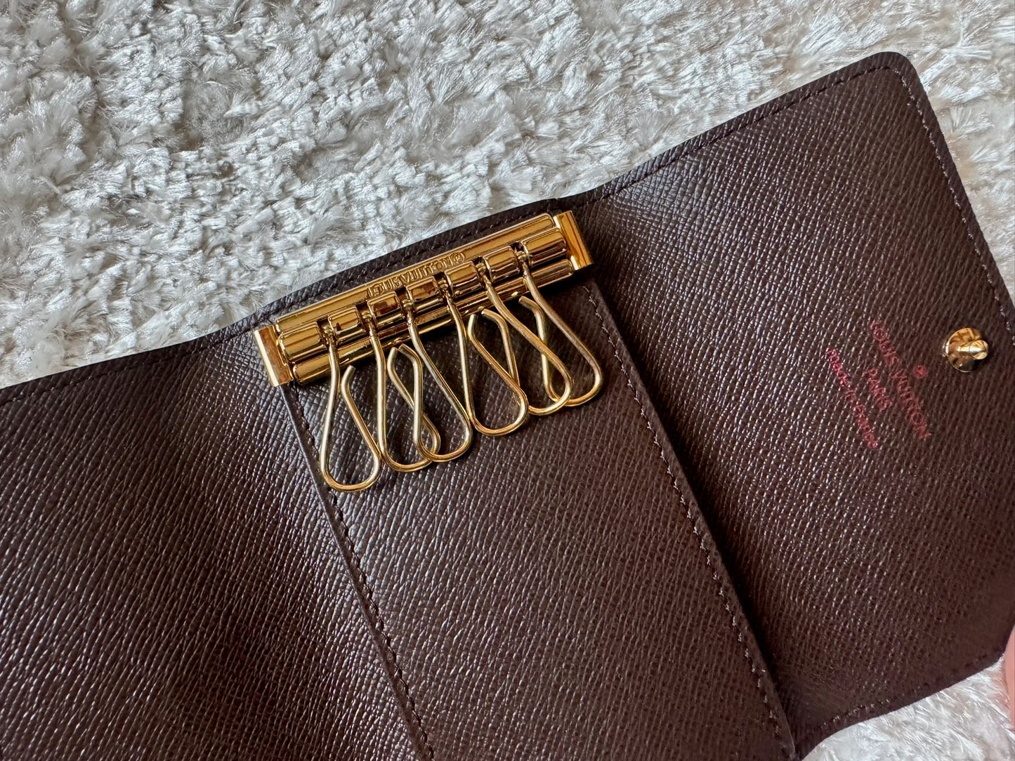 Louis Vuitton 6 Key Holder Damier Ebene
