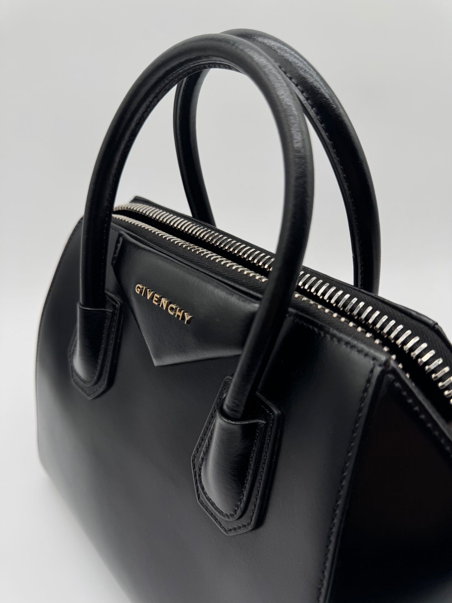 GIVENCHY ANTIGONA SMALL LAMBSKIN TOTE