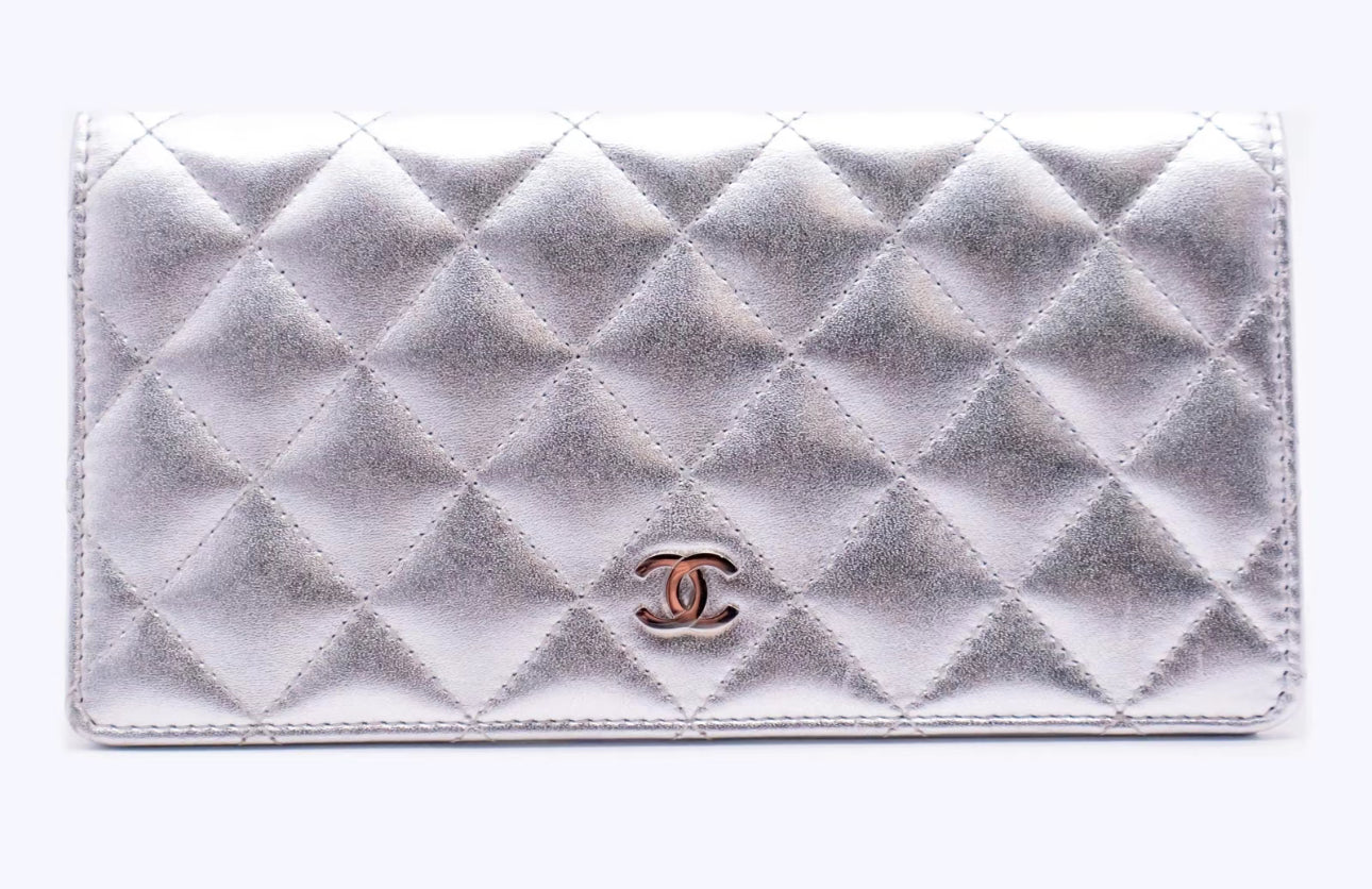 CHANEL PATENT SILVER WALLET (FULL SET!)