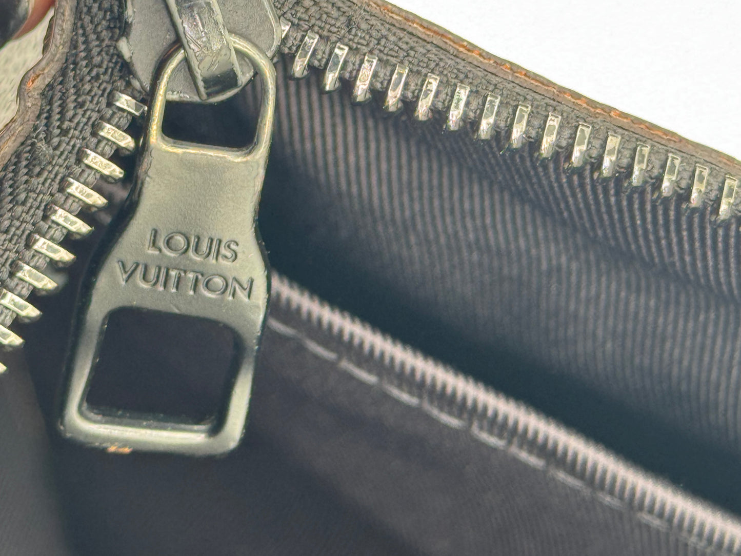 LOUIS VUITTON MONOGRAM SOLAR RAY A4 (DISCONTINUED)