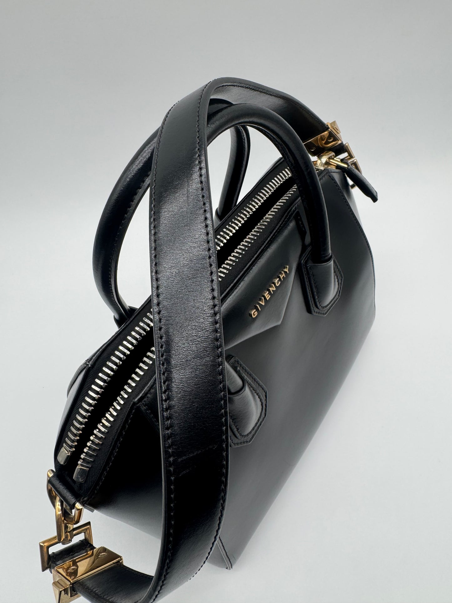 GIVENCHY ANTIGONA SMALL LAMBSKIN TOTE