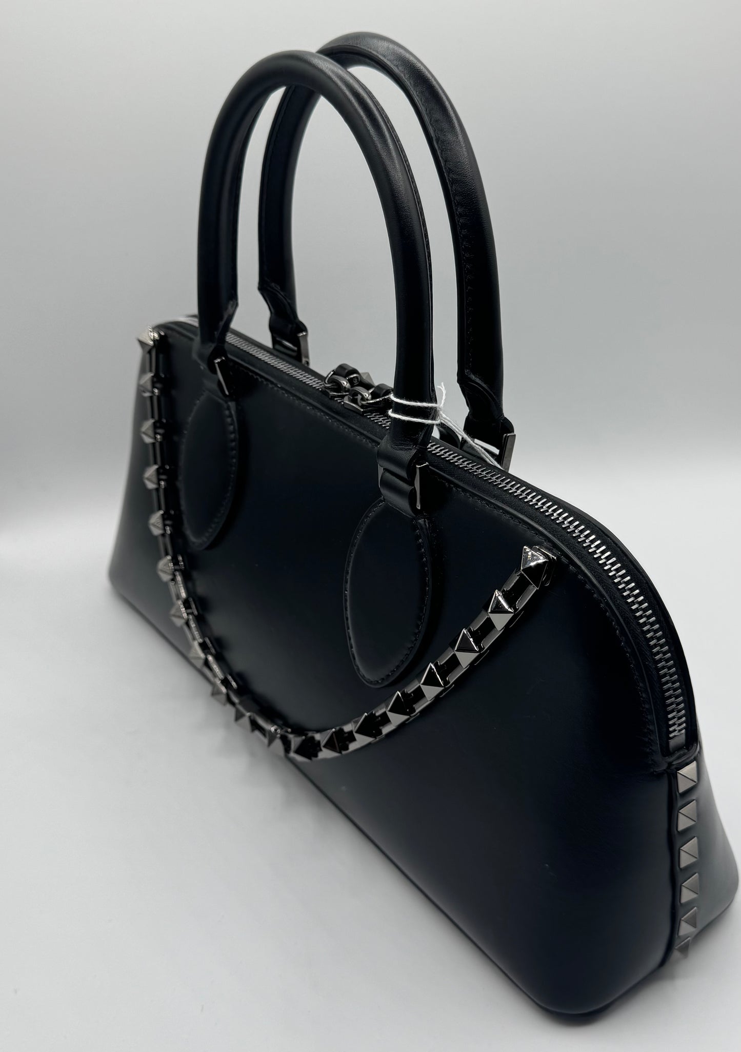 BLACK STUDDED VALENTINO BAG WITH STRAP