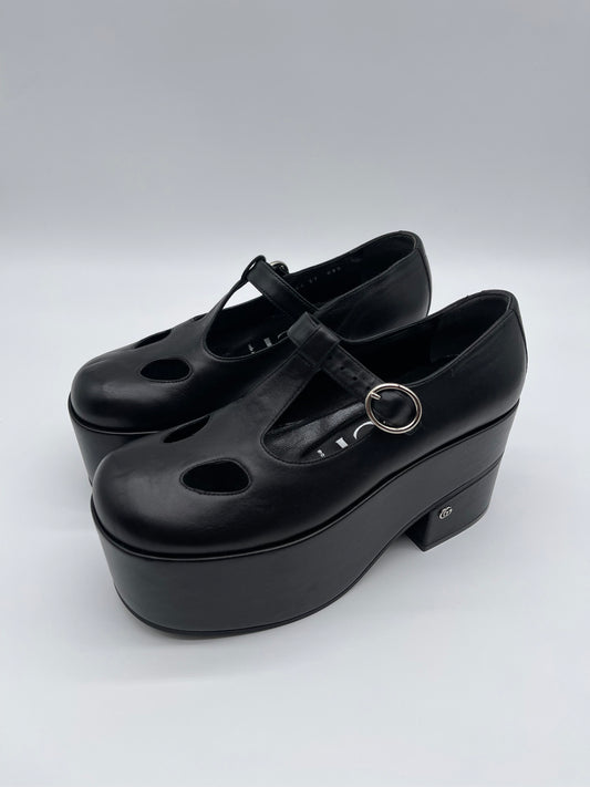 GUCCI LEATHER PLATFORMS SIZE 7