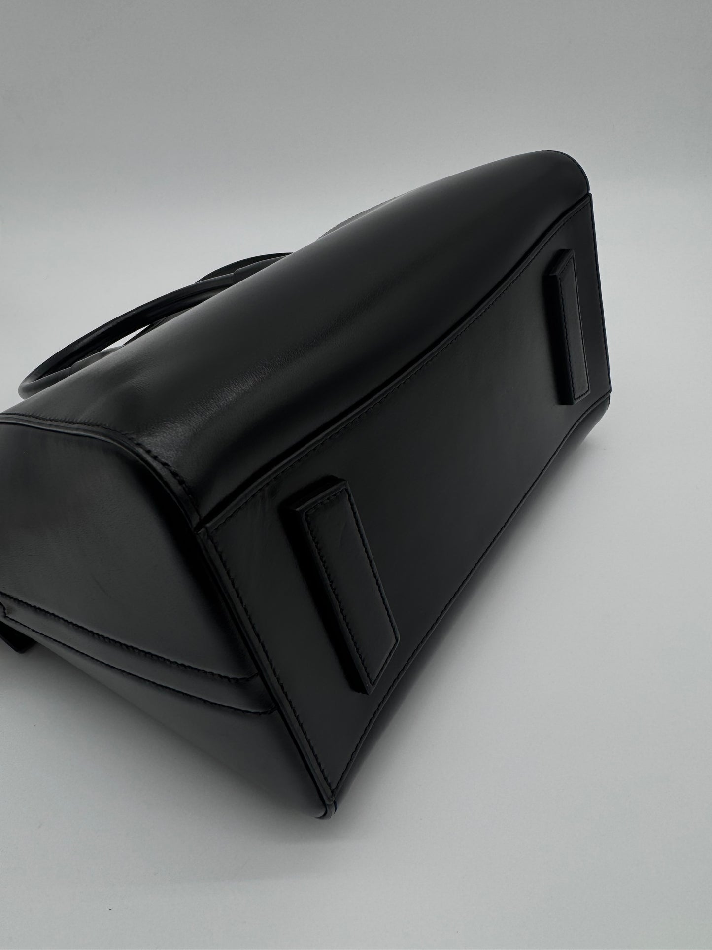 GIVENCHY ANTIGONA SMALL LAMBSKIN TOTE