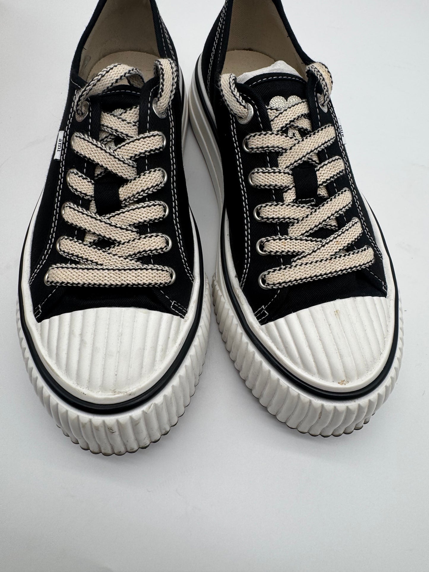 AMI SNEAKERS (MEN) Size 40