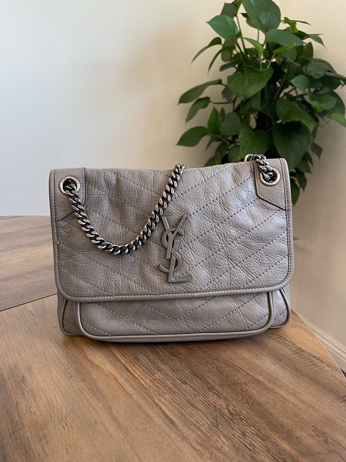 YSL MEDIUM GREY NIKKI BAG