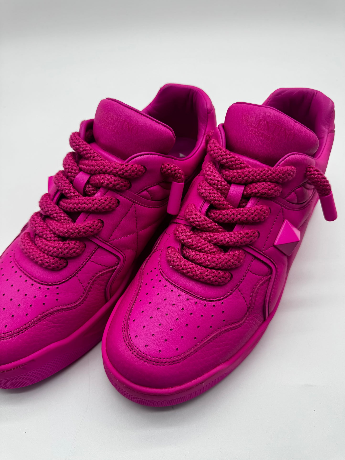 VALENTINO MEN’S SNEAKERS SIZE 43 (LIMITED EDITION)