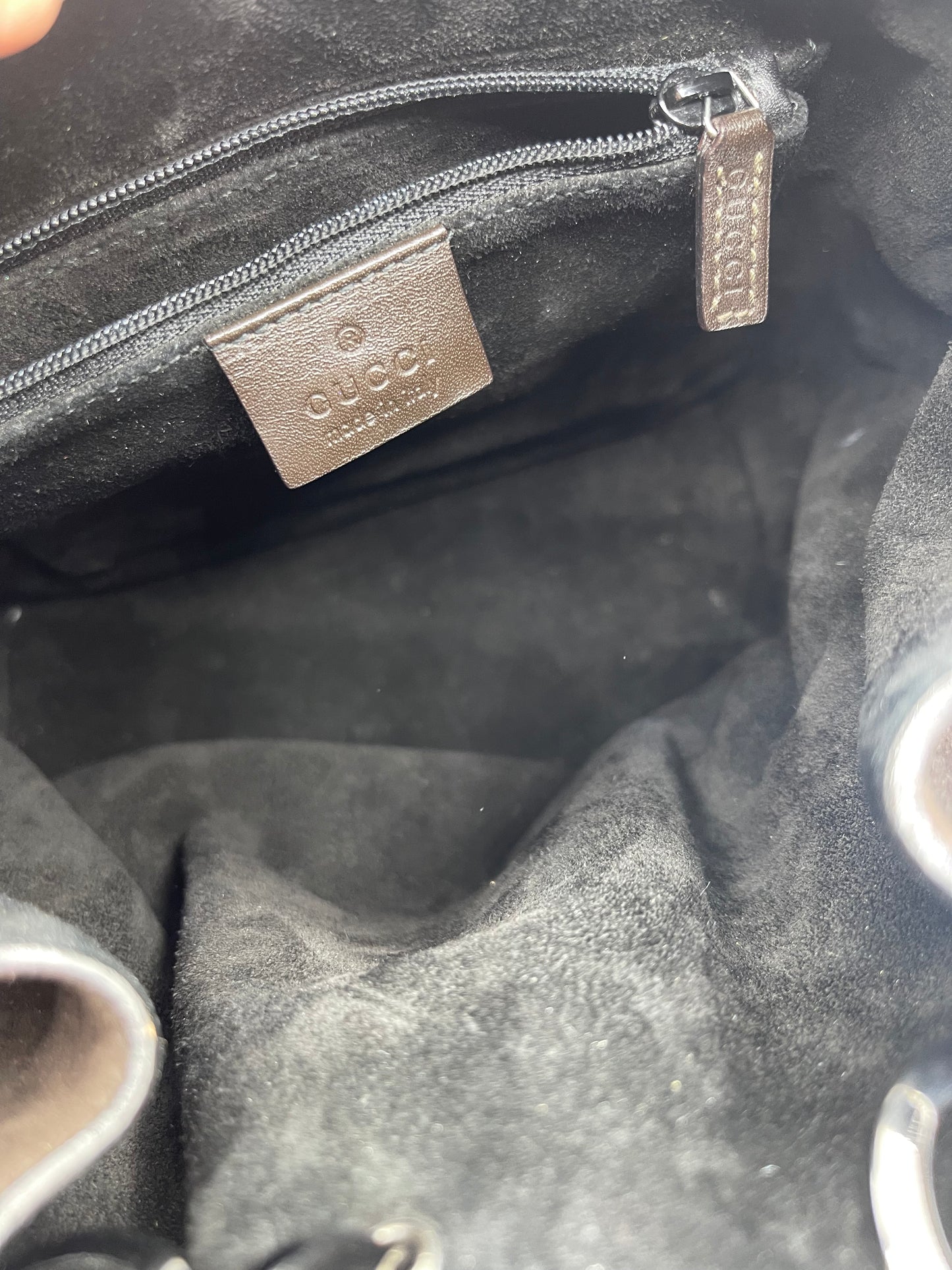 VINTAGE GUCCI SUEDE LOOP BAG