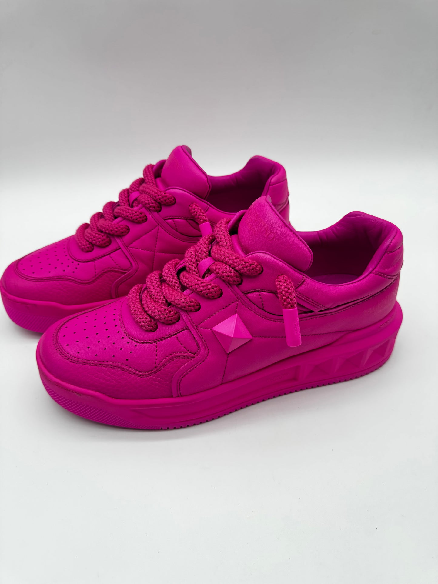 VALENTINO MEN’S SNEAKERS SIZE 43 (LIMITED EDITION)