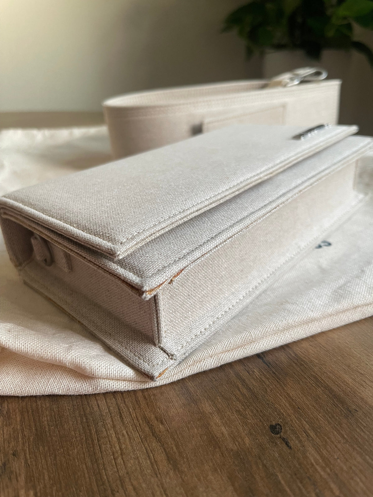 JACQUEMUS LE BANBINO HOMME  BAG UNISEX