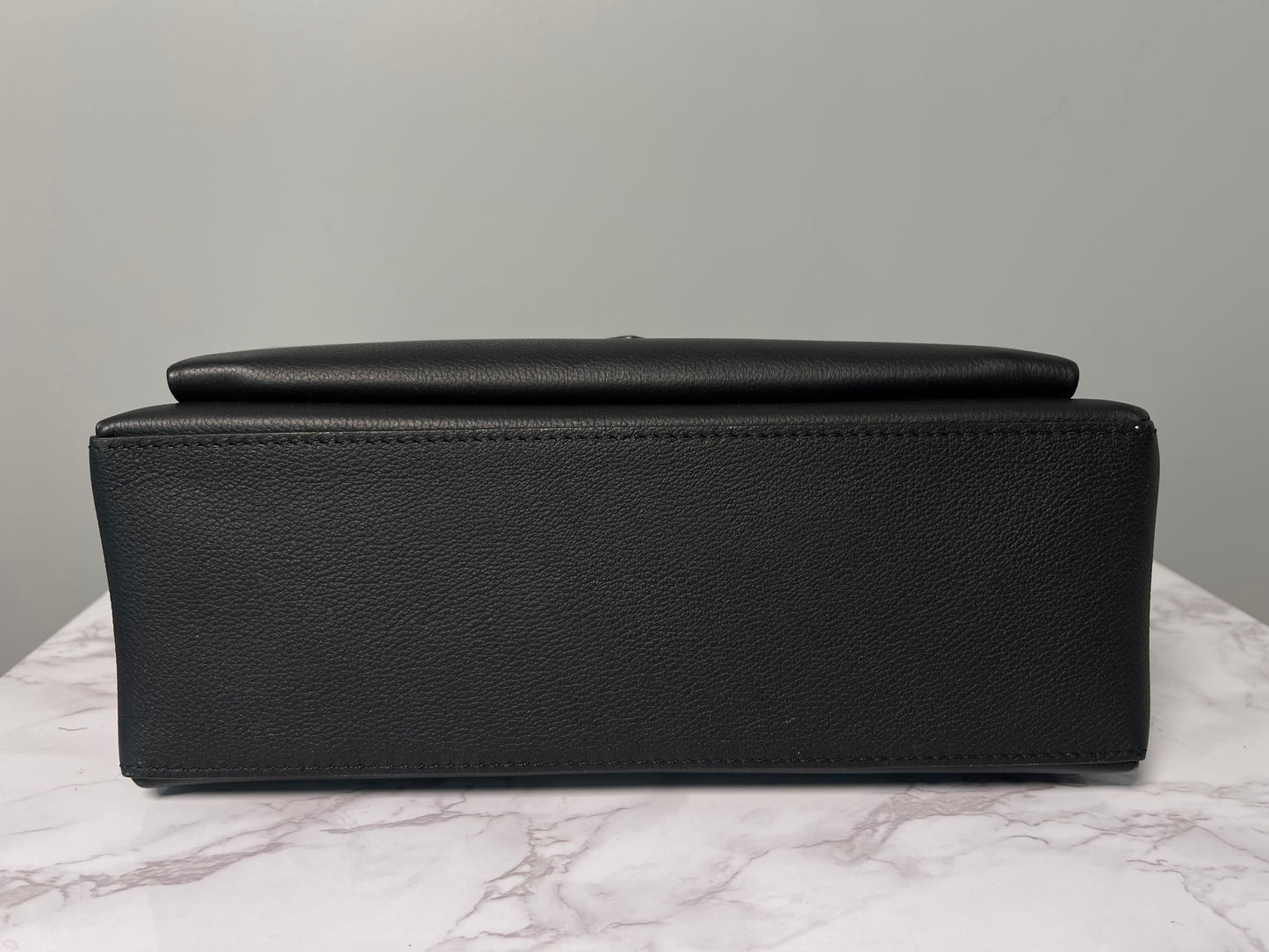 LOUIS VUITTON LOCKME BAG BLACK