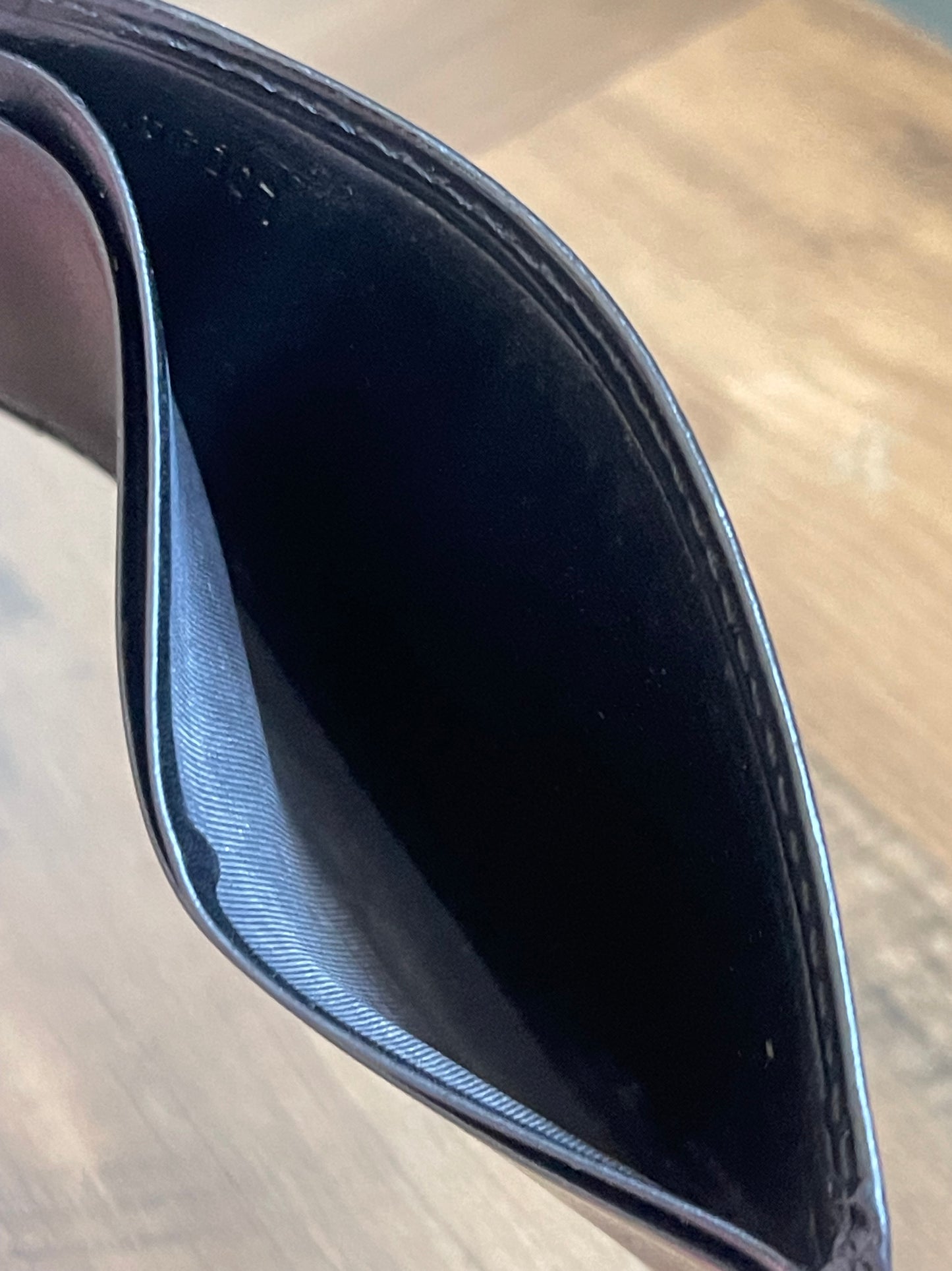 BLACK LOUIS VUITTON EPI CARD HOLDER