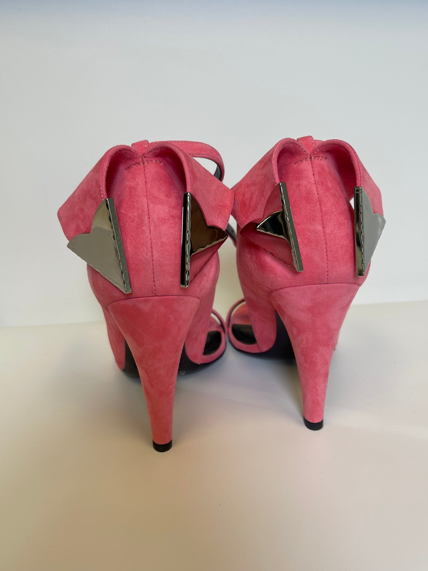 CALVIN KELIN SPECIAL EDITION PINK PUMPS SIZE 7