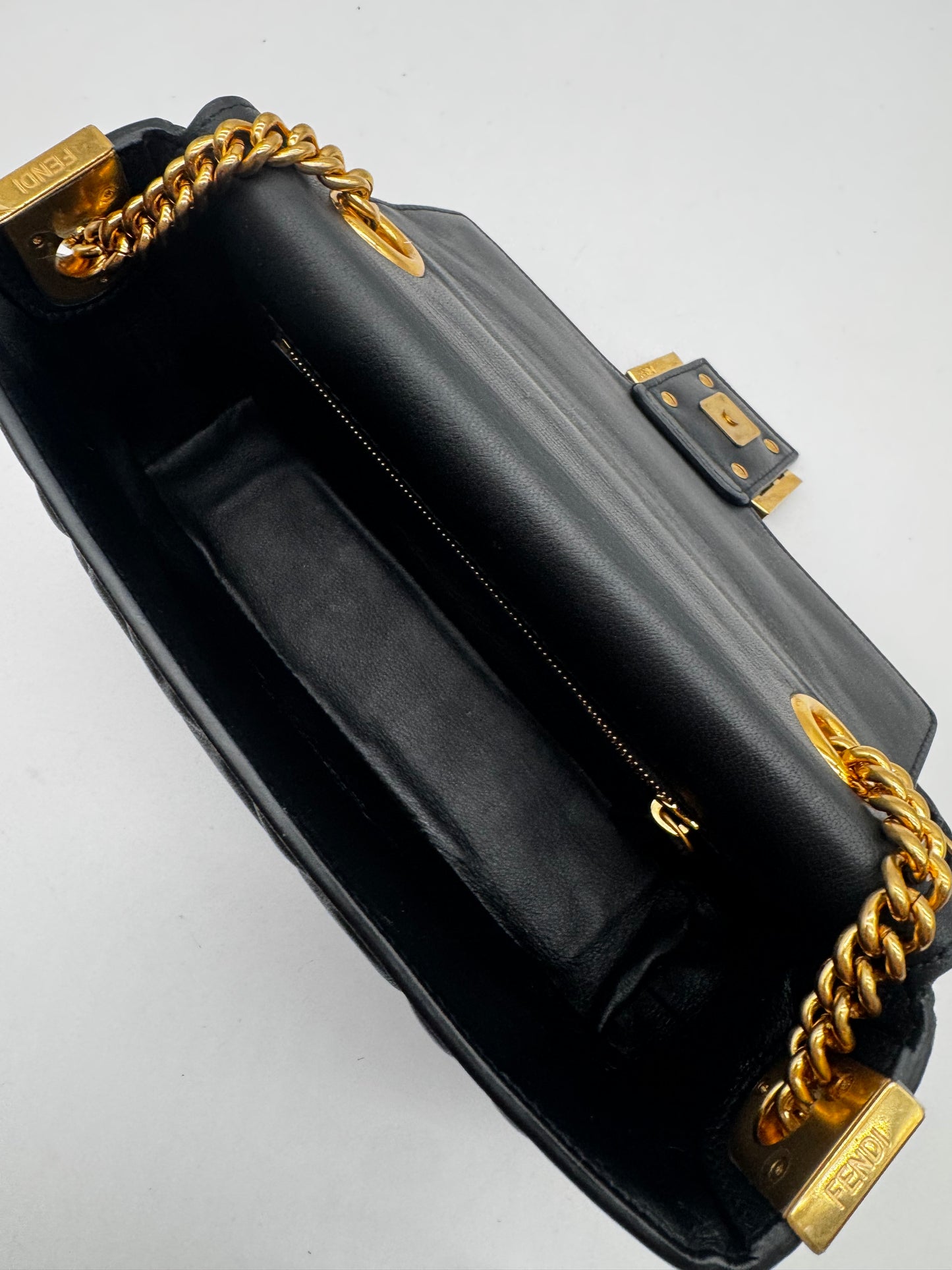 BLACK FENDI BAGUETTE (NEW ARRIVAL!)