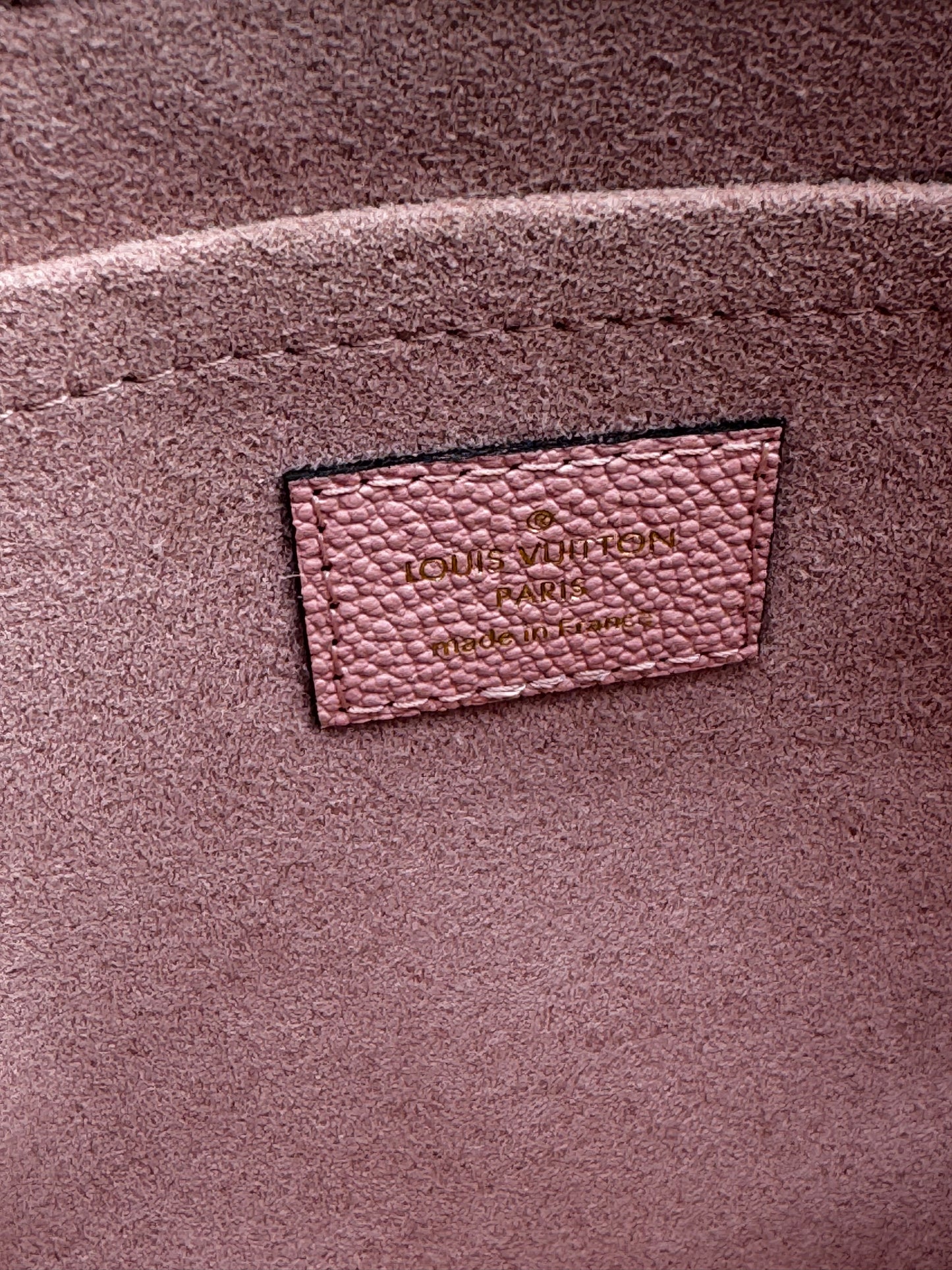LOUIS VUITTON TOILETRY POUCH AZUR DAMIER PINK INTERIOR