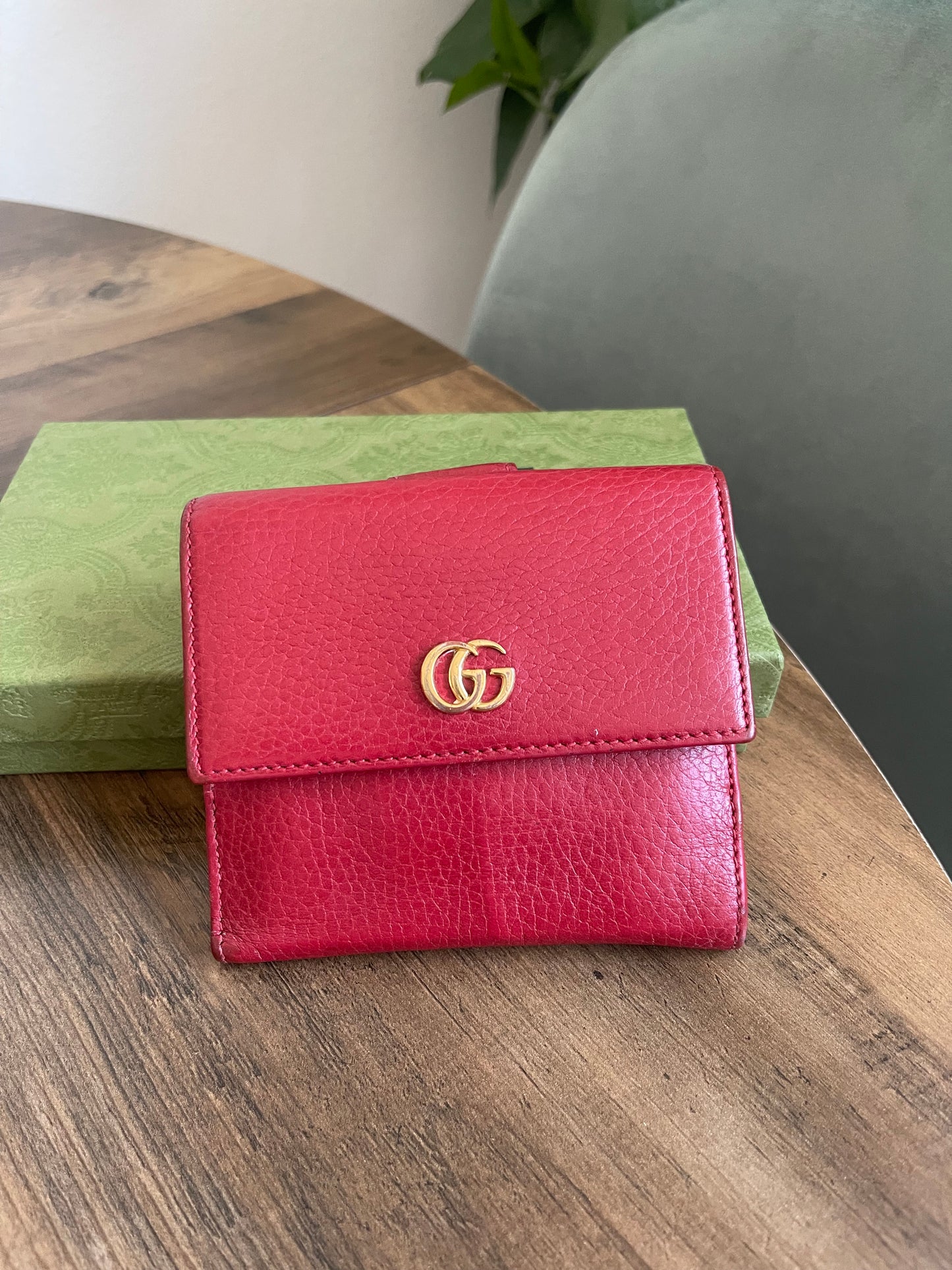 GUCCI RED BI FOLD WALLET