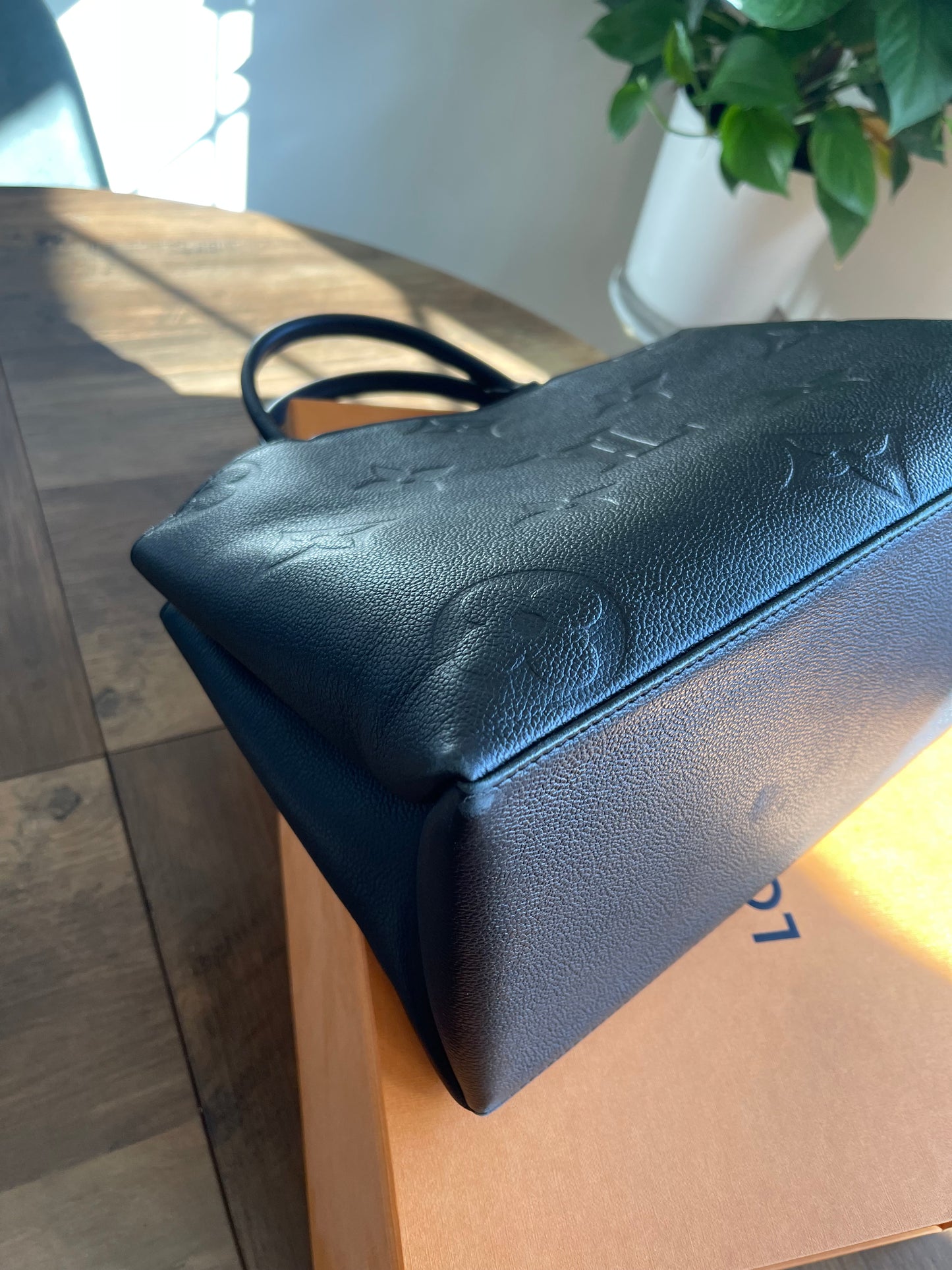 LOUIS VUITTON GRAND PALAIS MM EMPREINTE TOTE