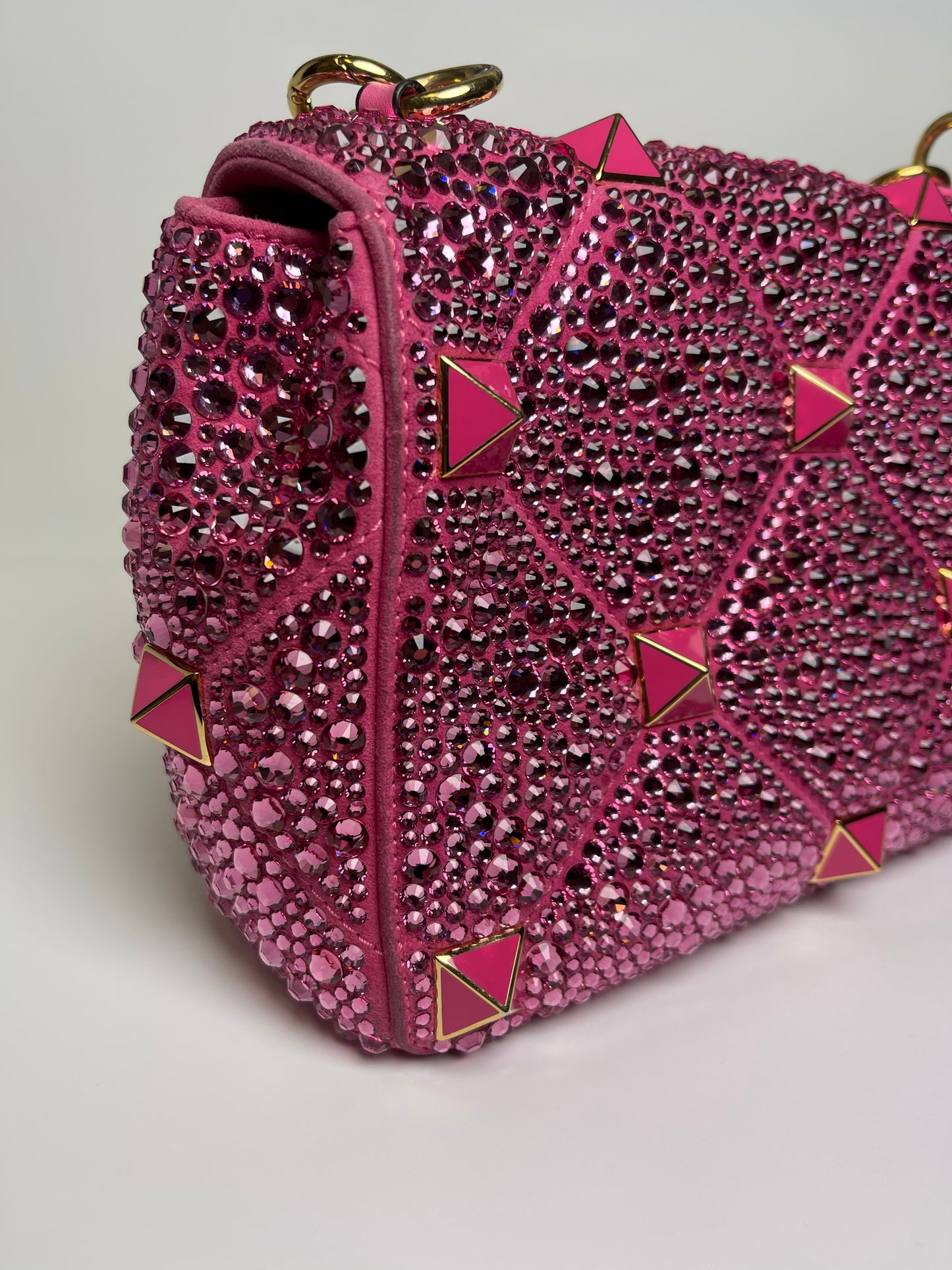 VALENTINO GARAVANI SHOULDER BAG PINK CRYSTAL ROMAN STUD