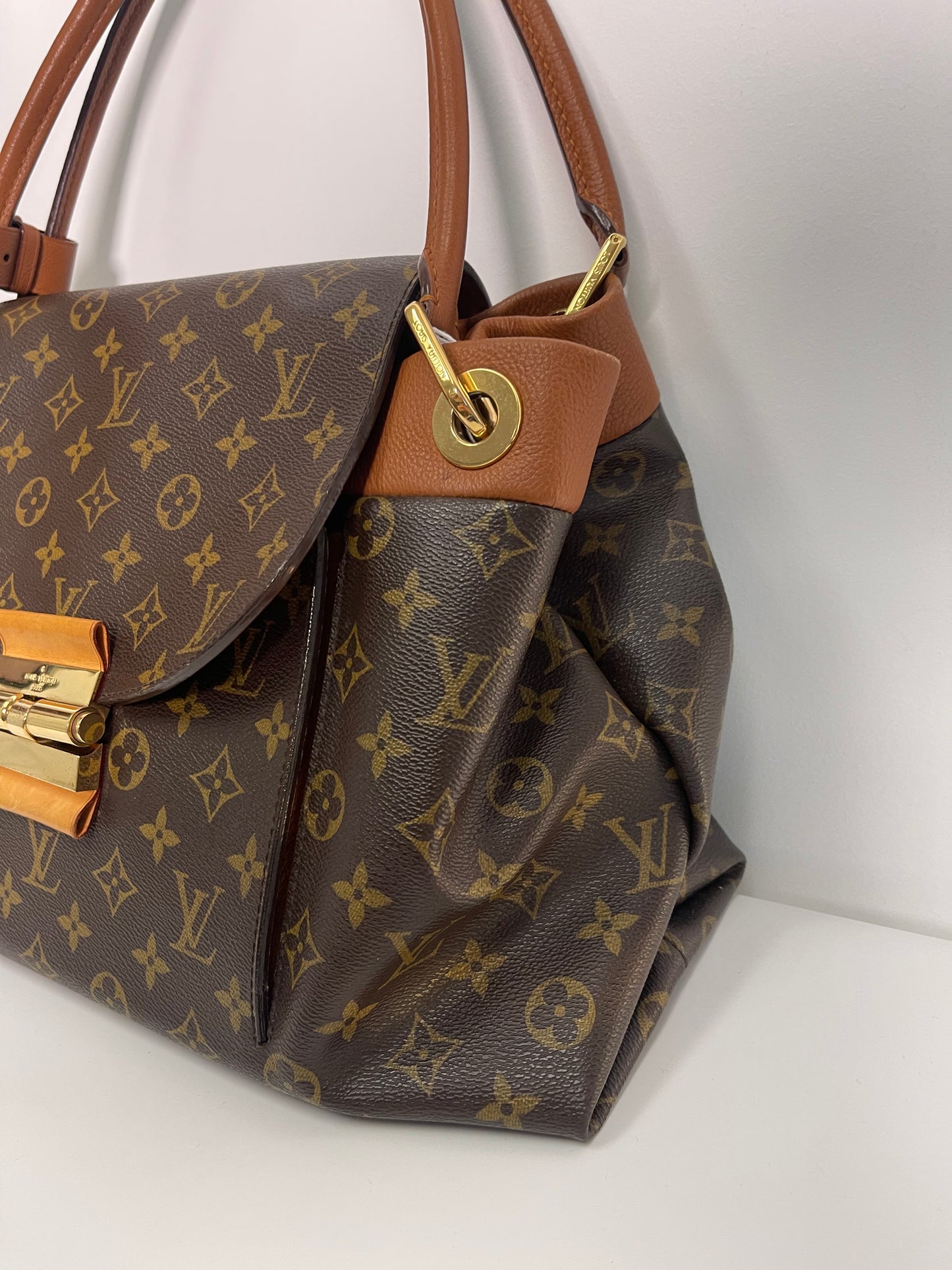 LOUIS VUITTON OLYMPE MM MONGRAM TOTE