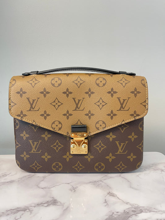 LOUIS VUITTON REVERSE MONOGRAM POCHETTE MÉTIS (LIKE-NEW!)