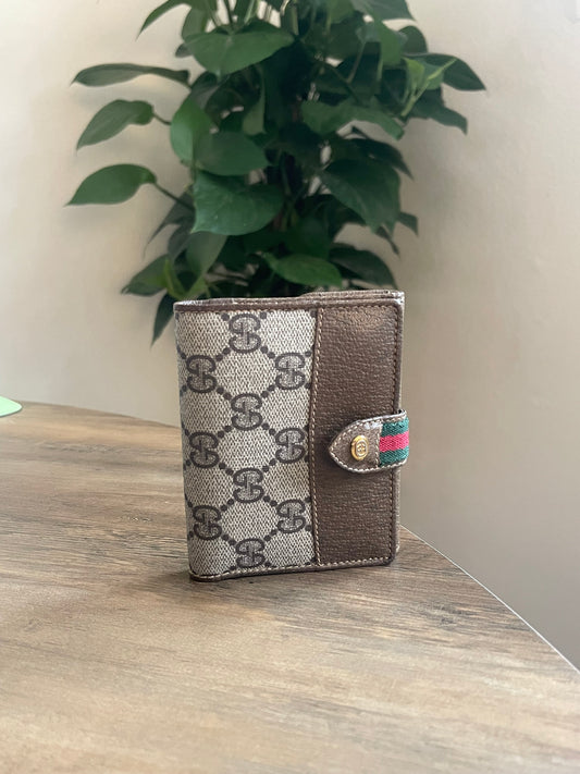 VINTAGE GUCCI BI-FOLD WALLET