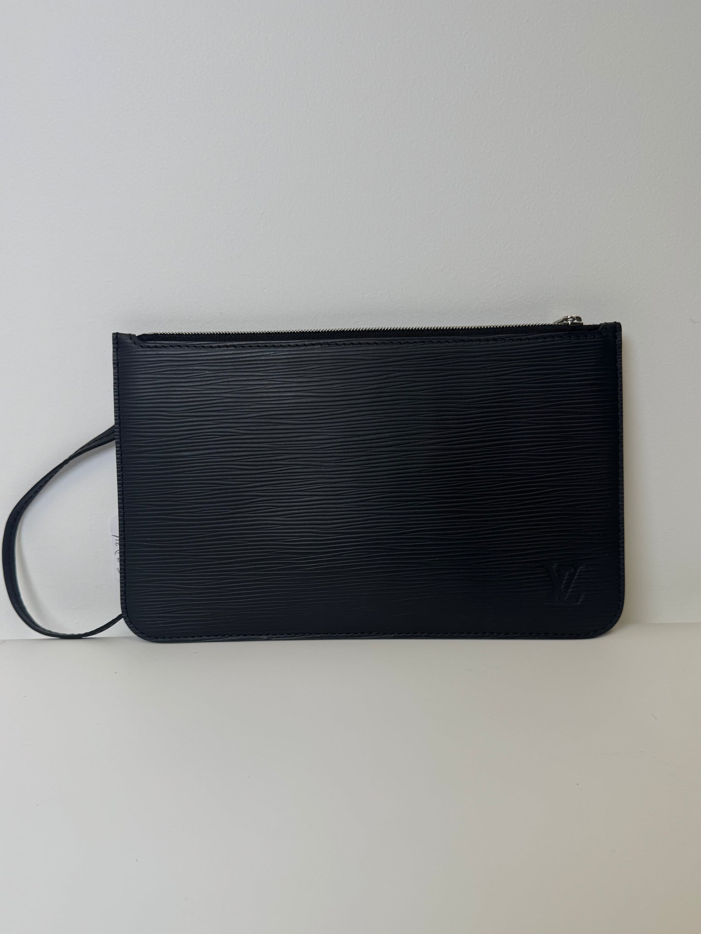 LOUIS VUITTON MM POUCHES (5 Options)