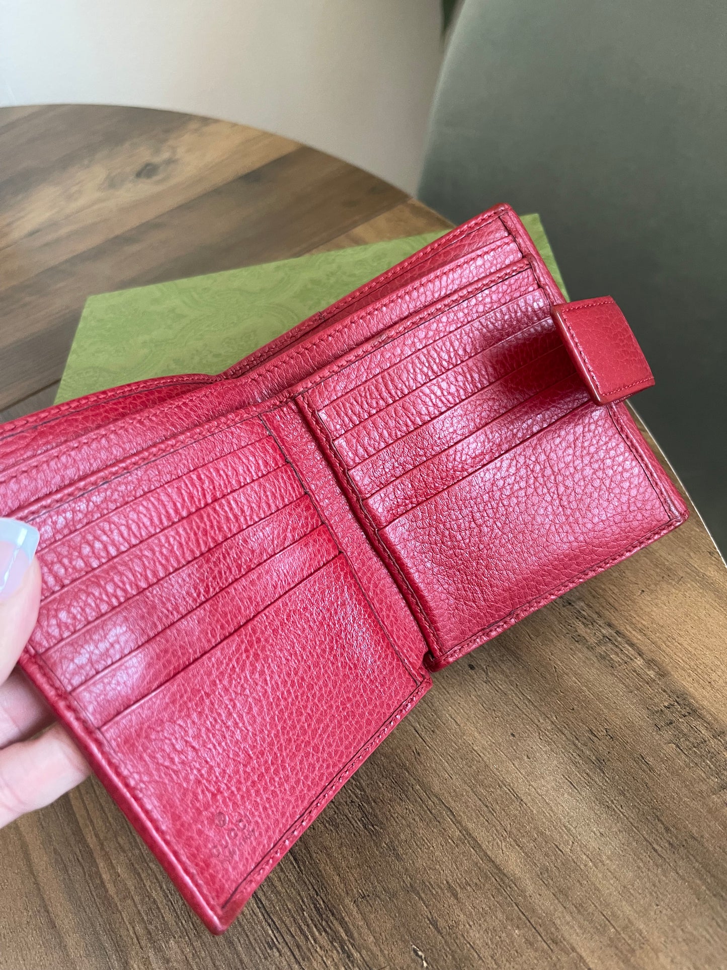 GUCCI RED BI FOLD WALLET