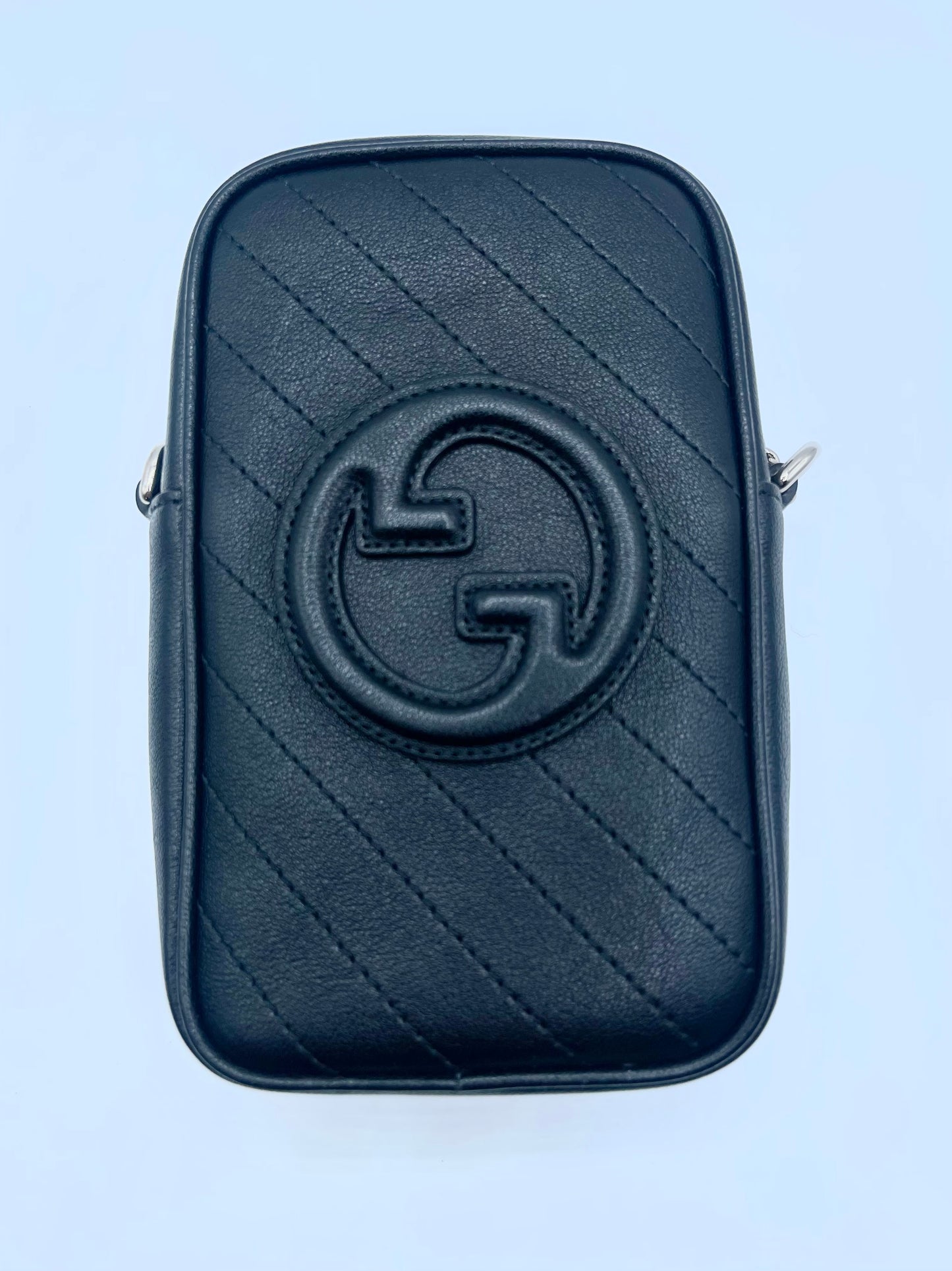 BLACK GUCCI PHONE HOLDER/CROSSBODY BAG