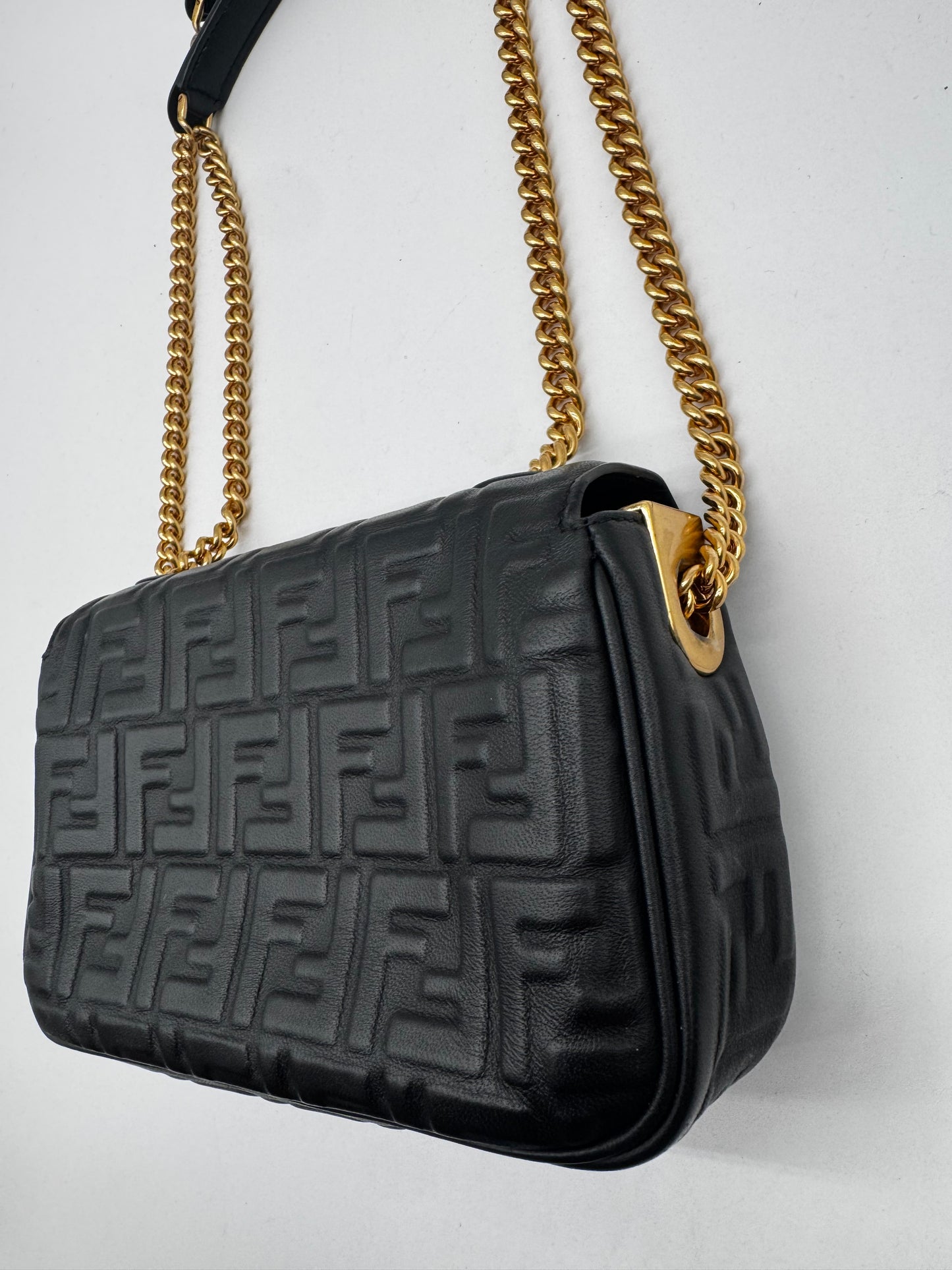 BLACK FENDI BAGUETTE (NEW ARRIVAL!)