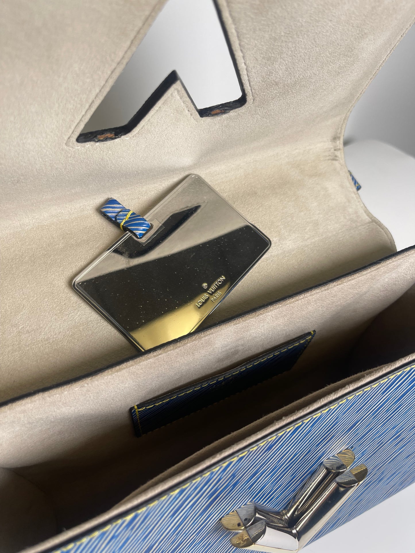 LOUIS VUITTON TWIST EPI BLUE CROSSBODY