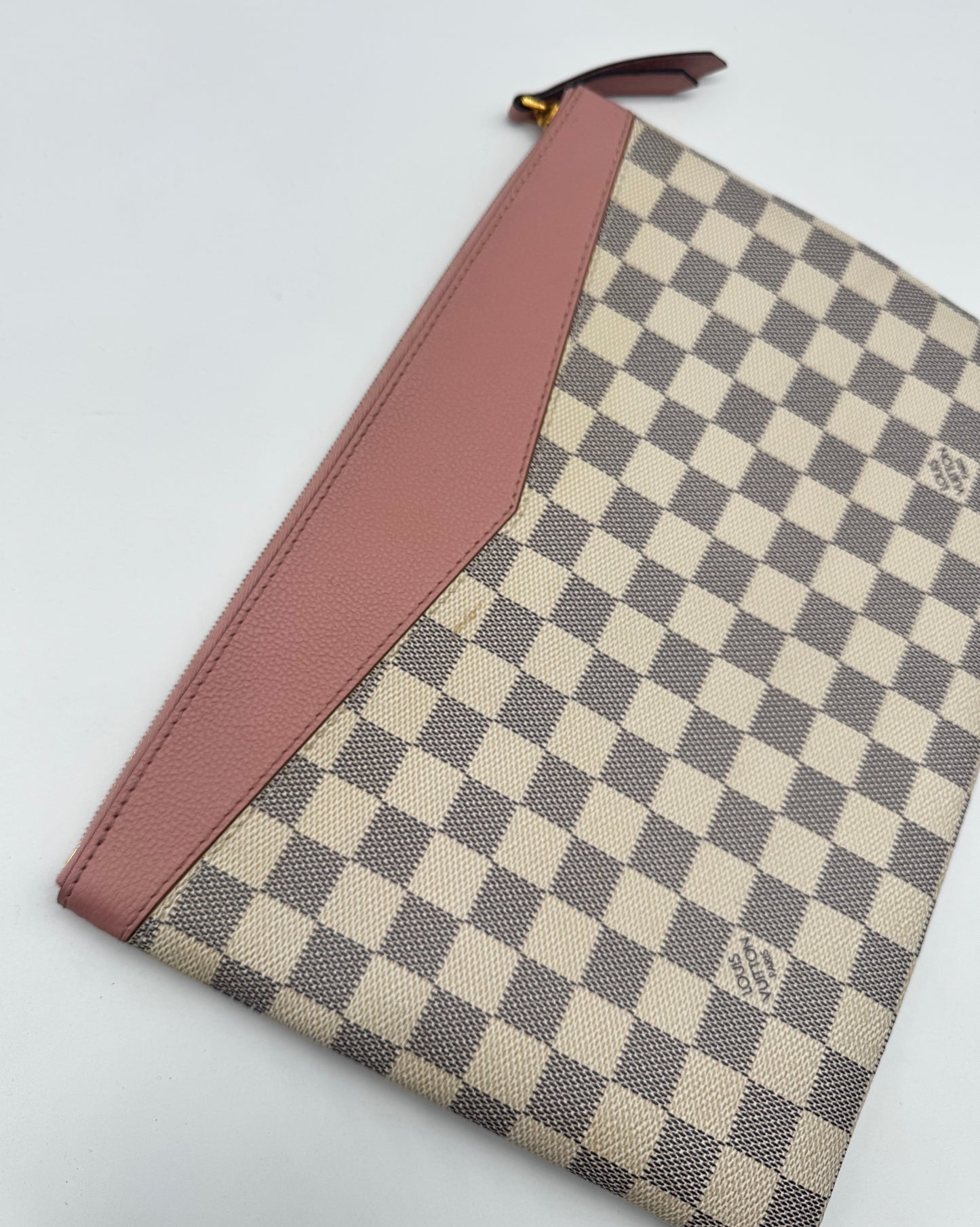 LOUIS VUITTON TOILETRY POUCH AZUR DAMIER PINK INTERIOR
