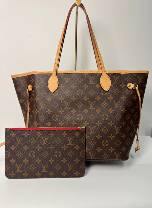 LOUIS VUITTON NEVERFULL MM MONGRAM WITH POUCH (LIKE-NEW!)
