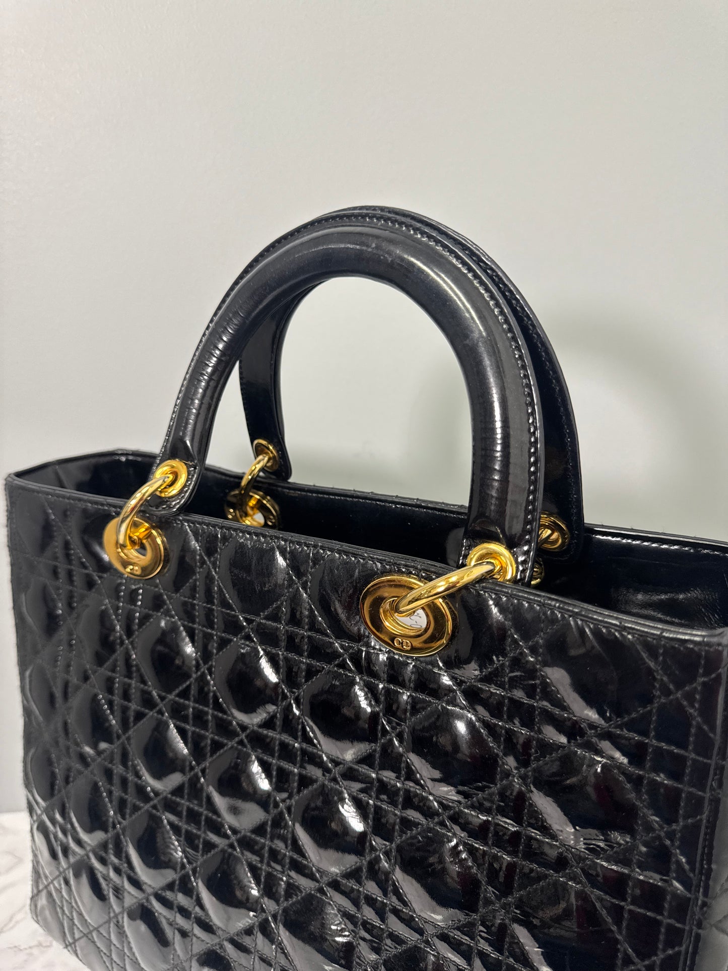 LADY DIOR BLACK PATENT LEATHER WITH GOLD HARDWARE LARGE