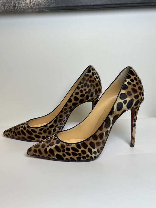 CHRISTIAN LOUBOUTIN SIZE 8.5 PUMPS CHEETAH PRINT
