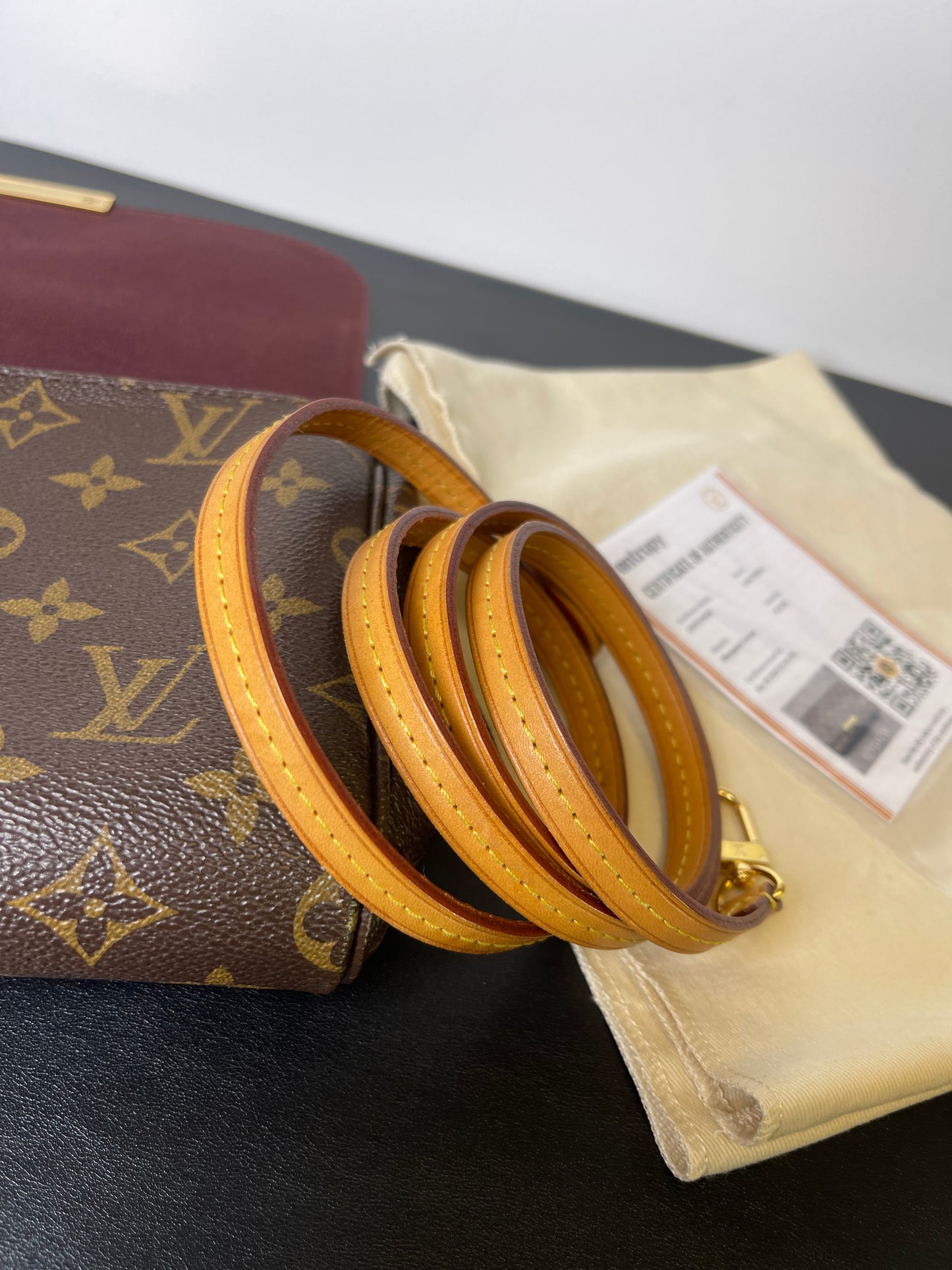 LOUIS VUITTON MM MONOGRAM FAVORITE