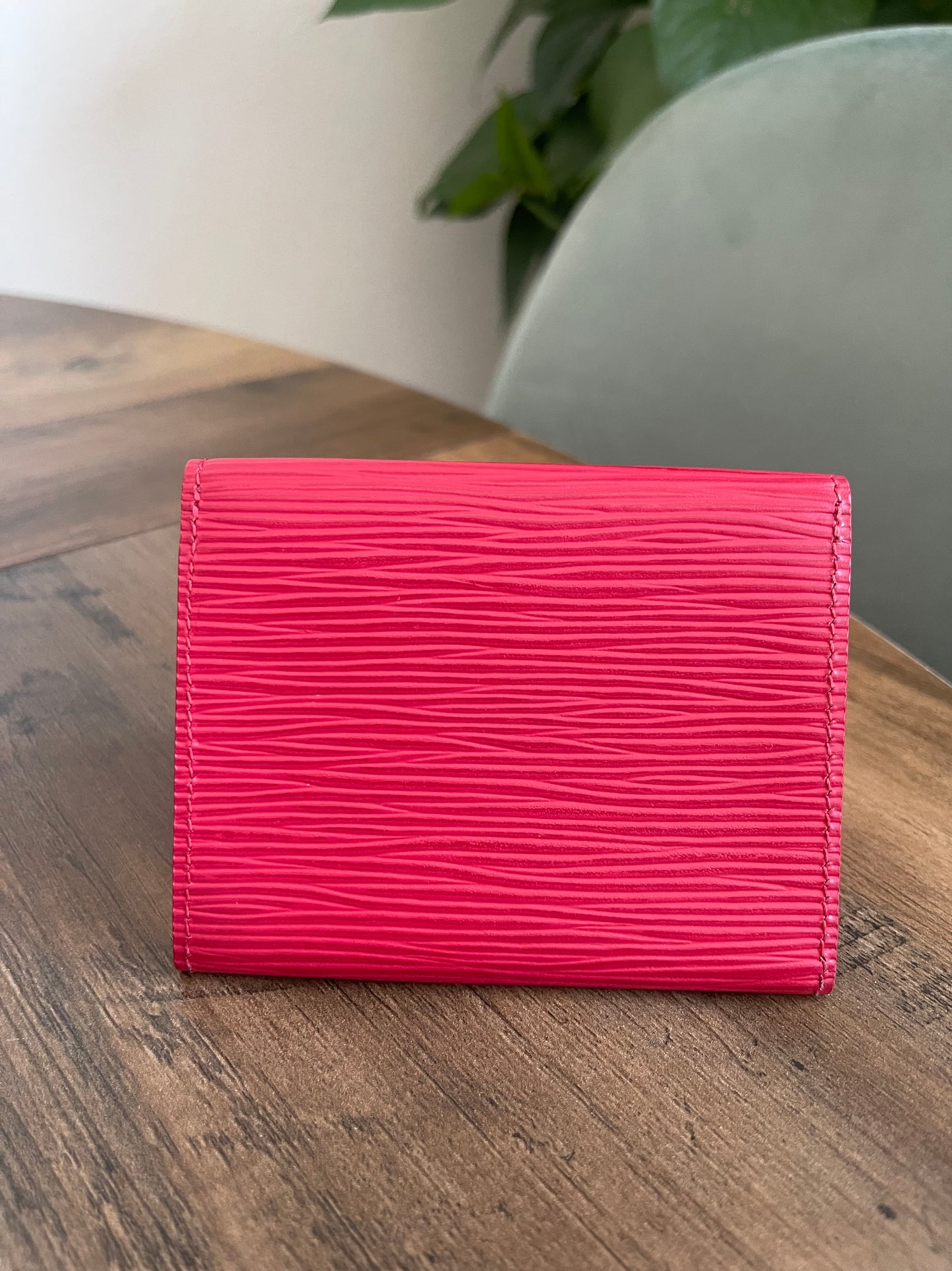 EPI RED LOUIS VUITTON CARD HOLDER