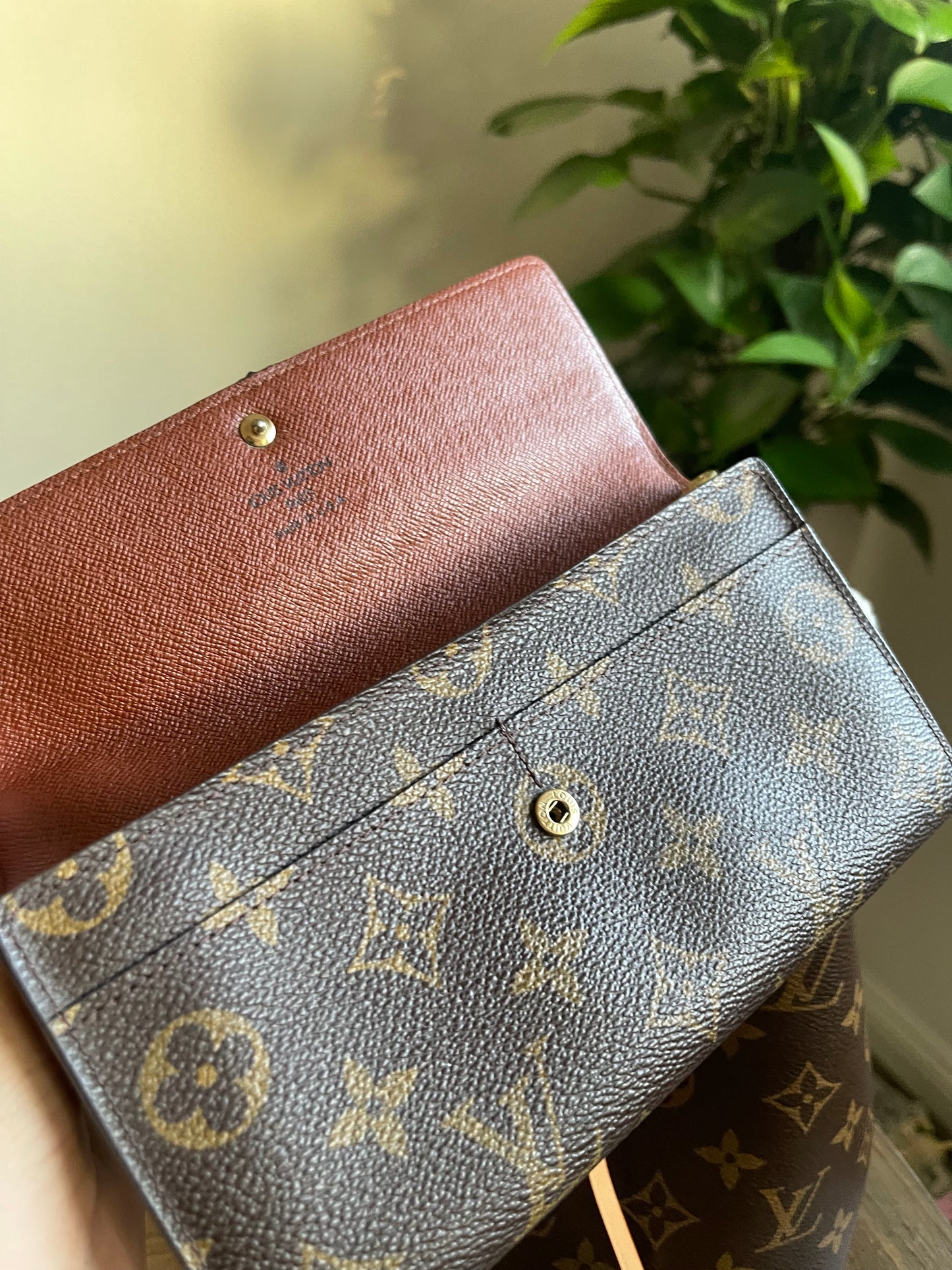 LOUIS VUITTON NEO NOE WITH GIFT