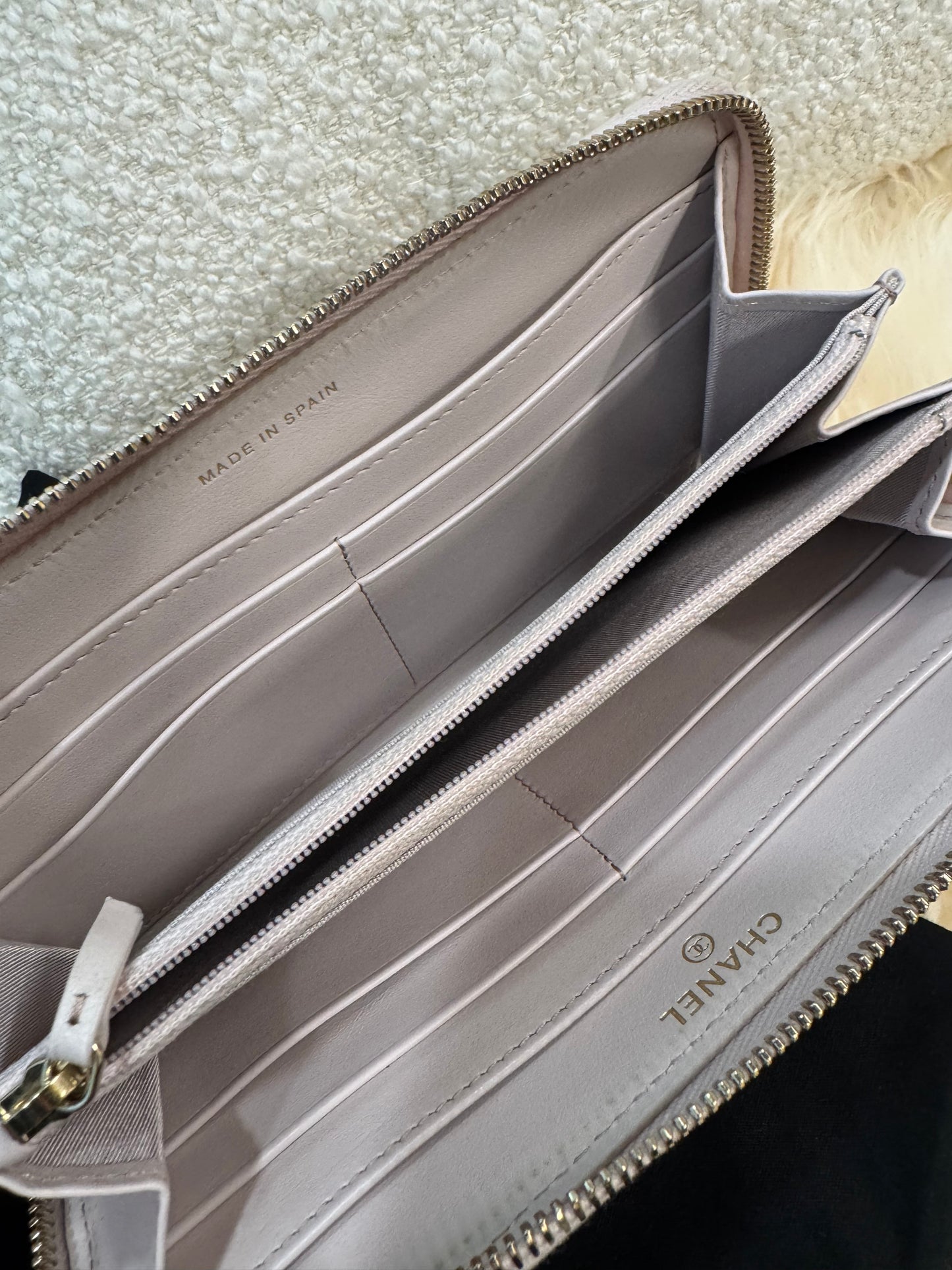 CHANEL LAMBSKIN LILAC GOLD HARDWARE