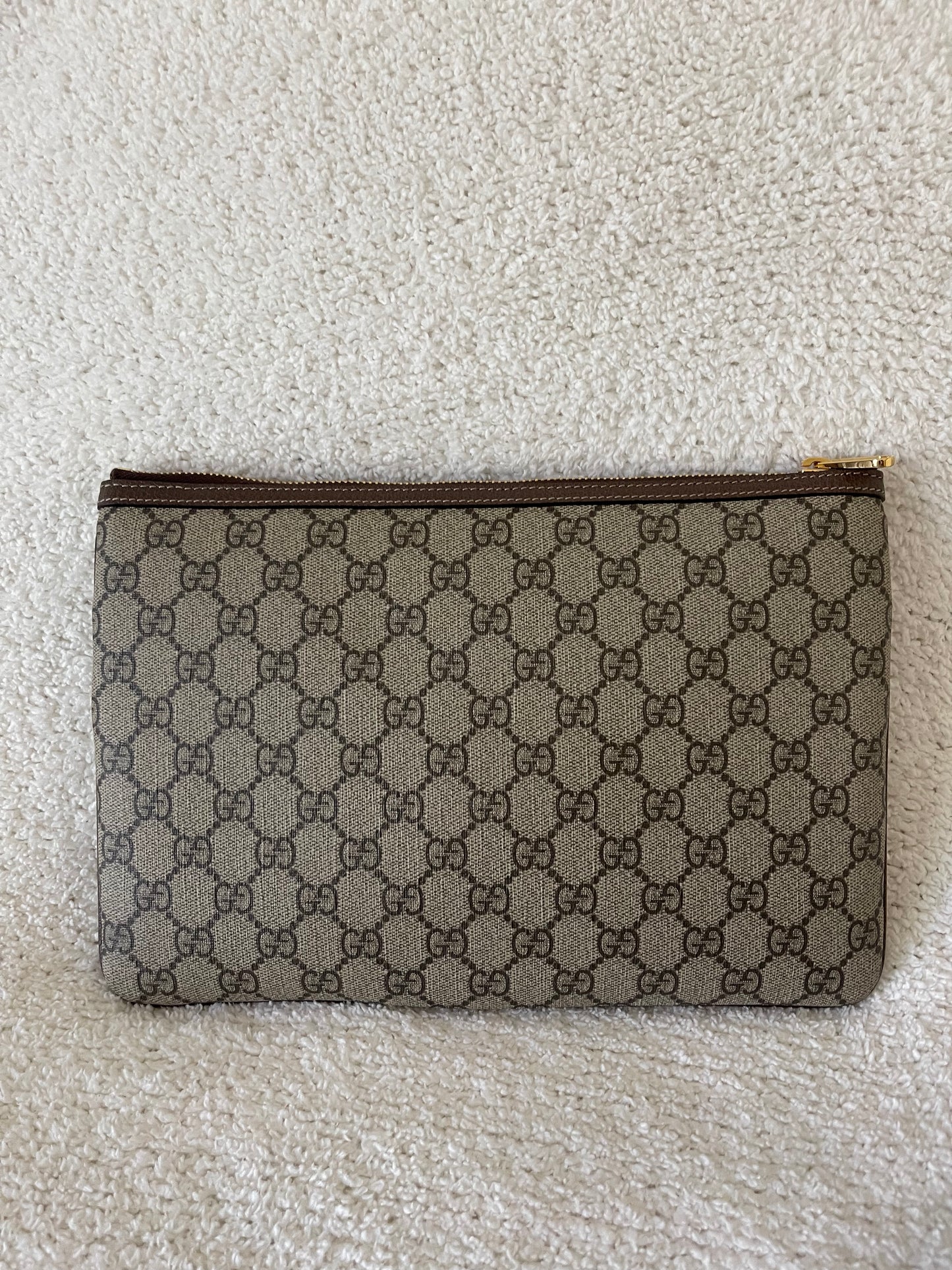 GUCCI POUCH