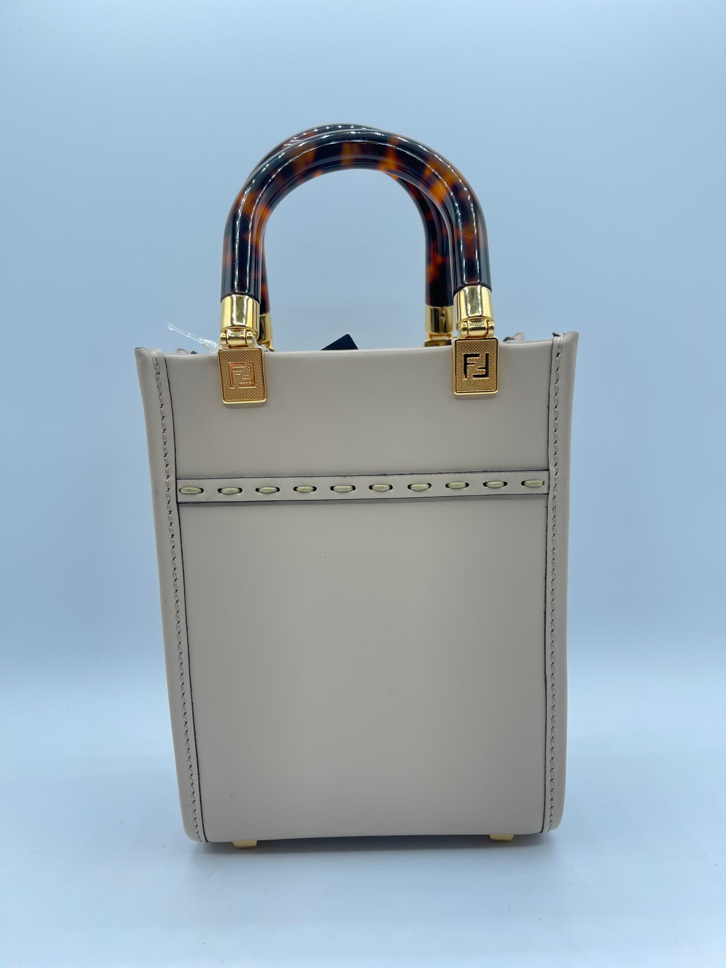 FENDI CROSSBODY (More photos coming soon!)