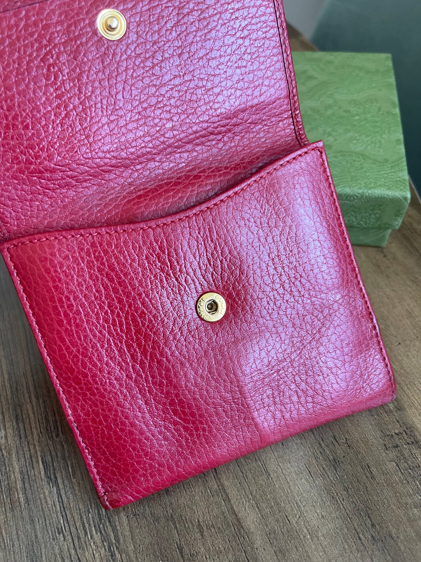 GUCCI RED BI FOLD WALLET
