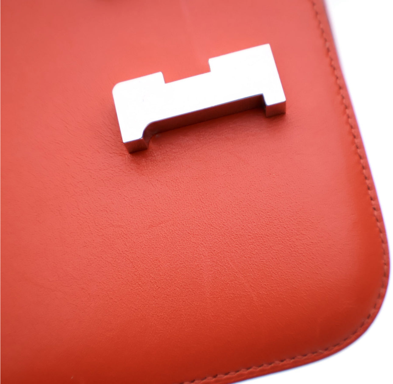 HERMES ROUGE TOMATE SWIFT MINI CONSTANCE 18