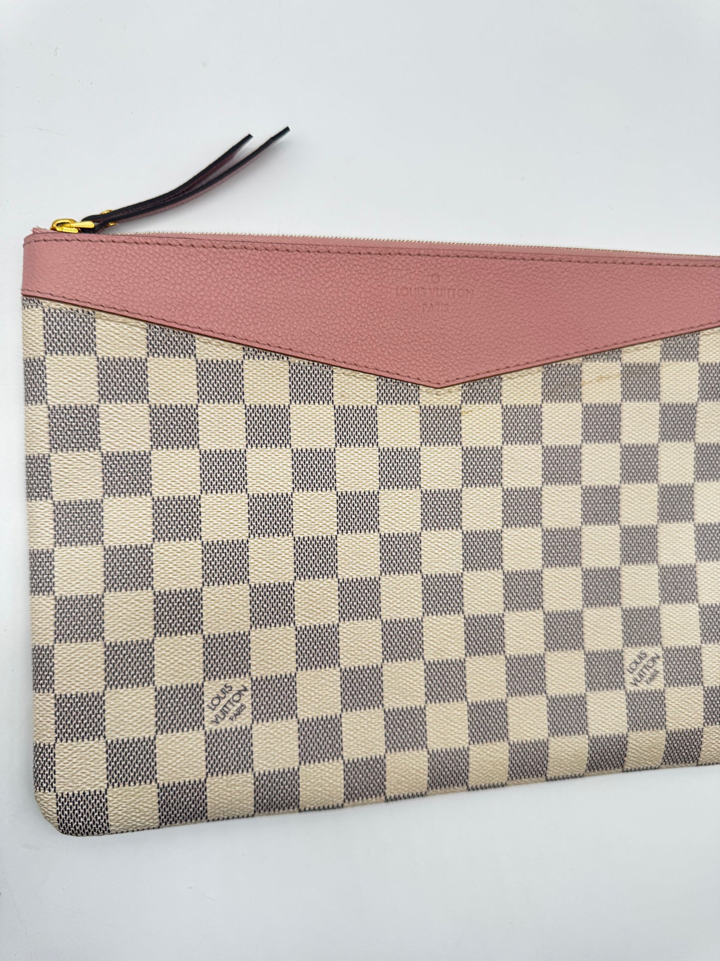LOUIS VUITTON TOILETRY POUCH AZUR DAMIER PINK INTERIOR