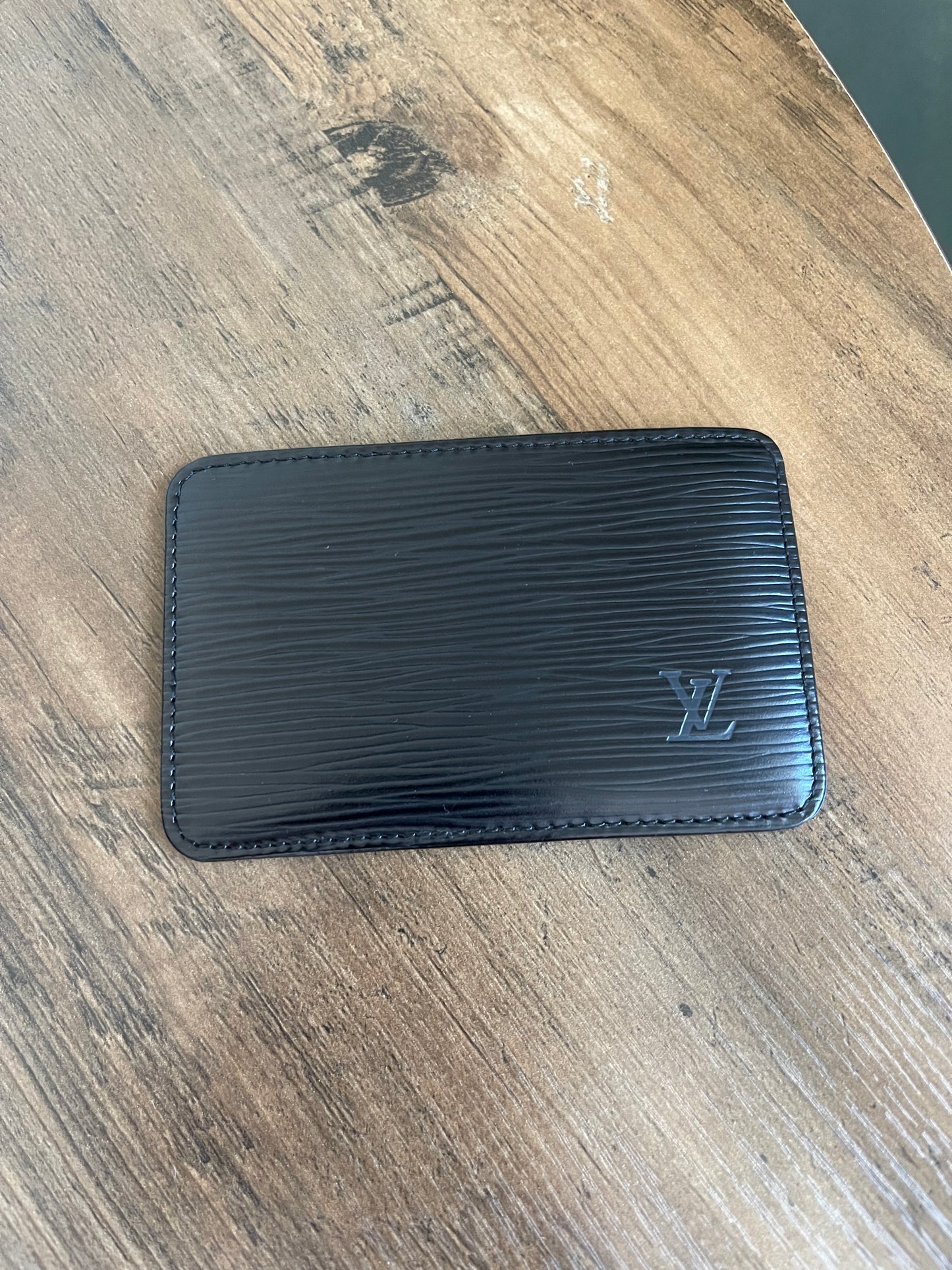 BLACK LOUIS VUITTON EPI CARD HOLDER