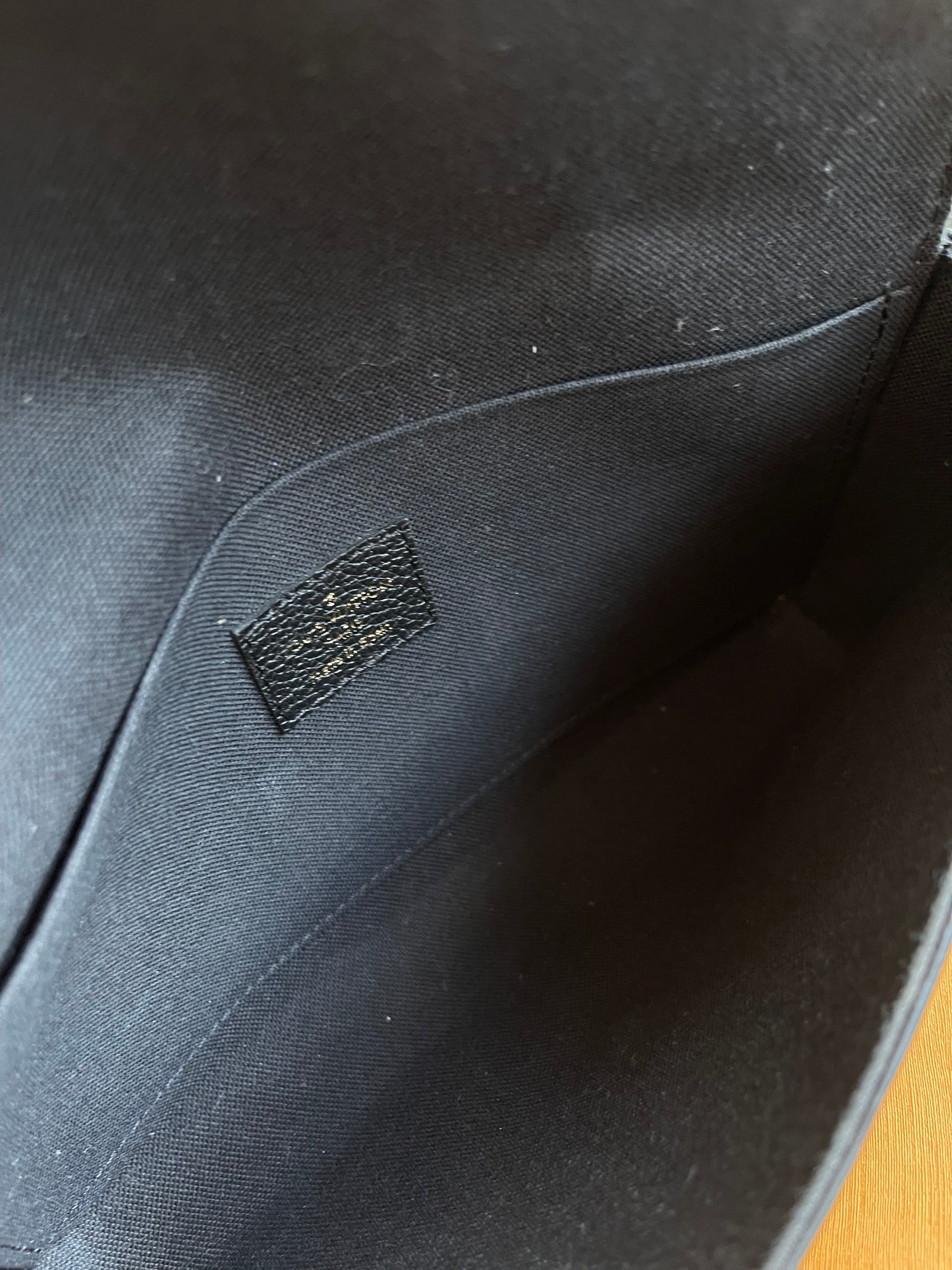 BLACK LOUIS VUITTON FELICIE ONE MISSING INSERT