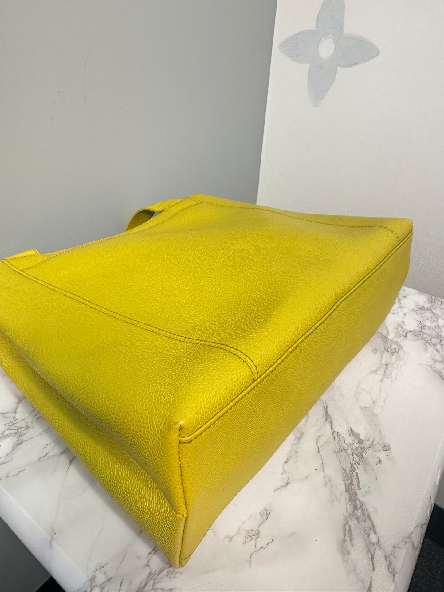CHANEL LIME GREEN TOTE CAVIAR