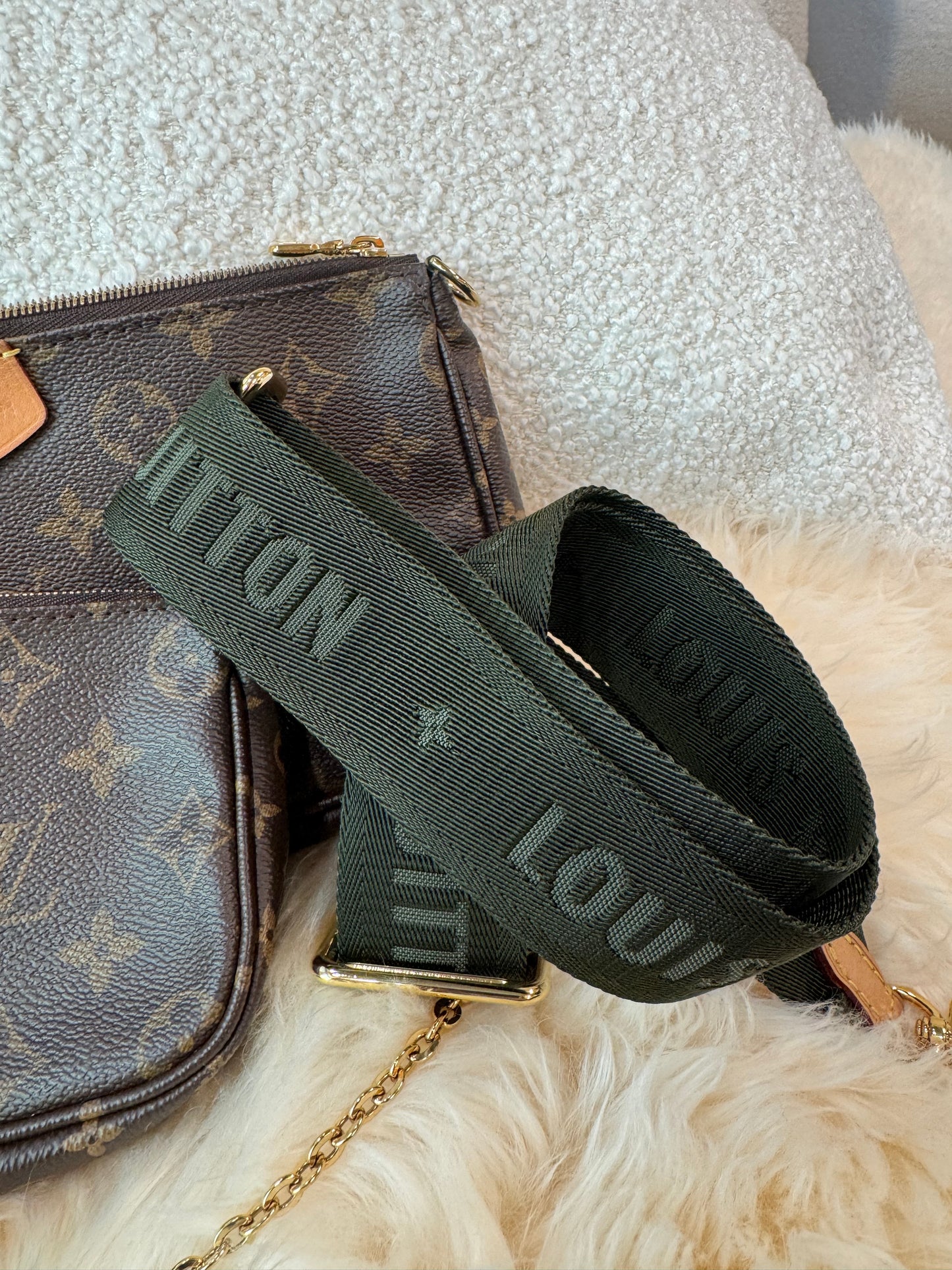 Louis Vuitton Multi Pochette Accessories